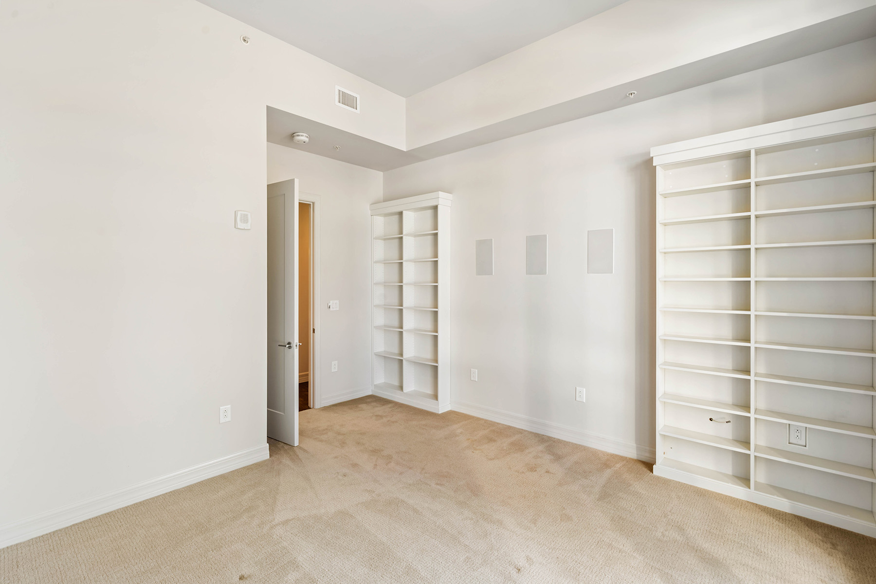 867 Peachtree Street No. 902