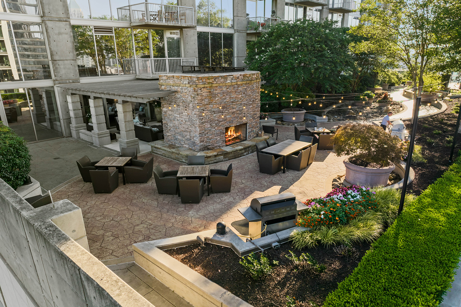 867 Peachtree Street No. 902