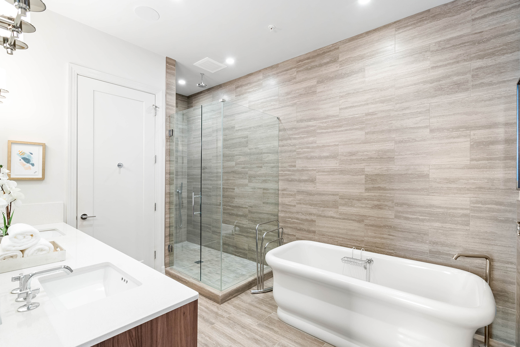 867 Peachtree Street No. 902