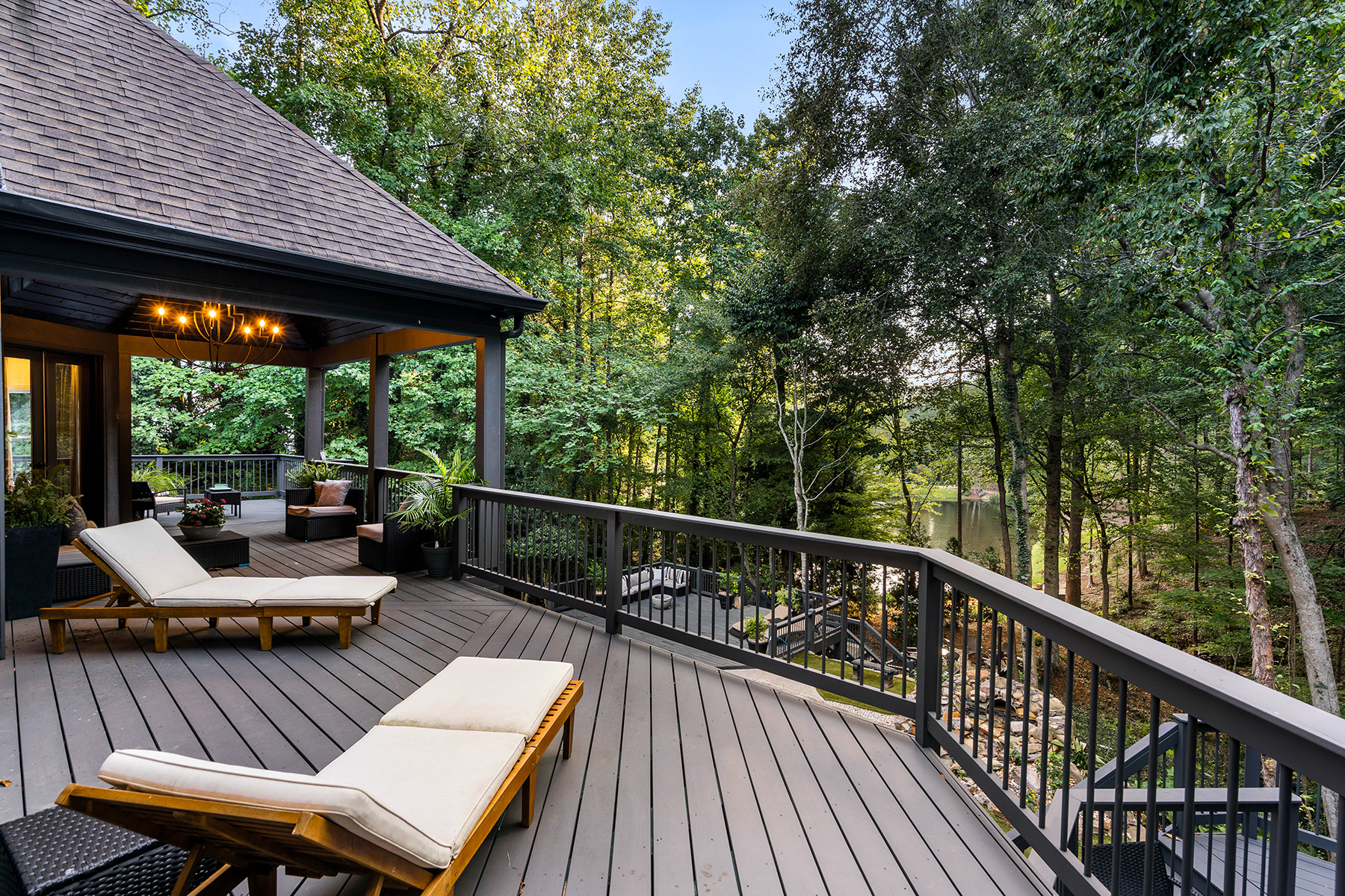 5285 North Powers Ferry Road