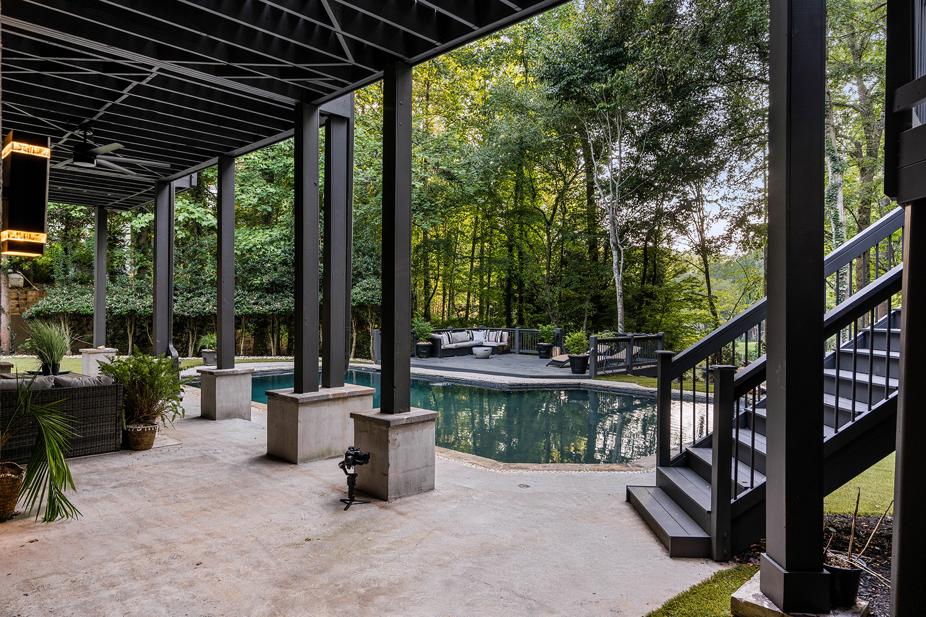 5285 North Powers Ferry Road
