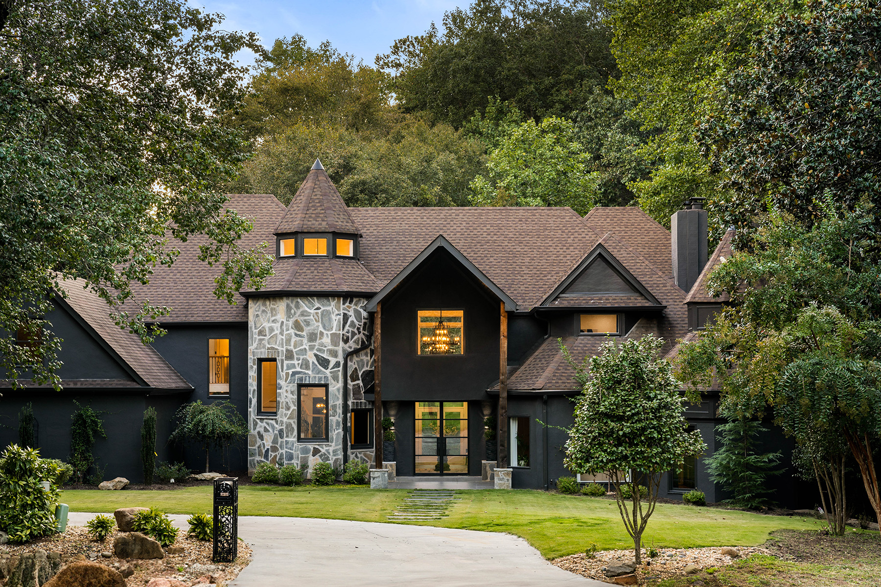 5285 North Powers Ferry Road