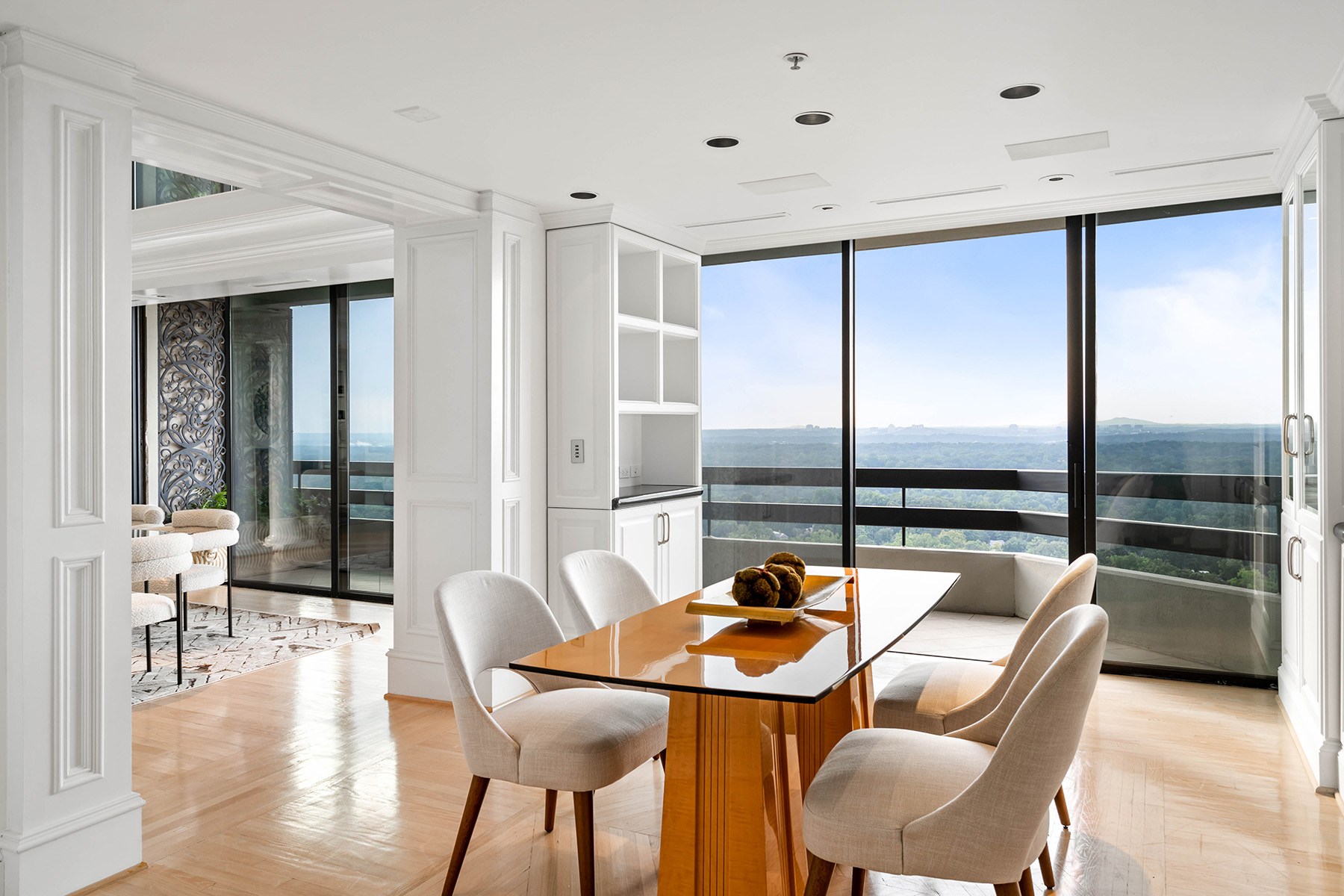 2660 Peachtree Road No. 36D