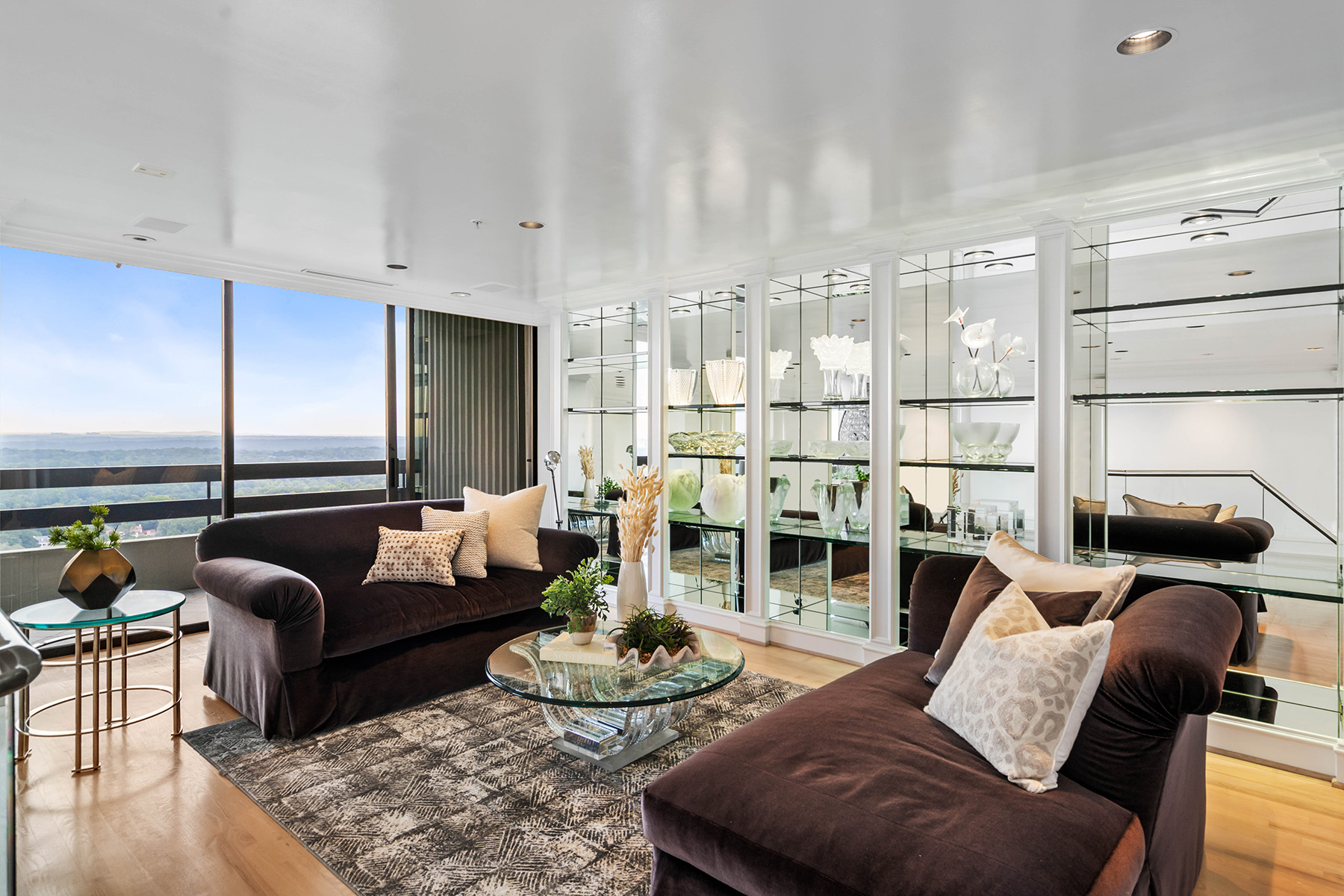2660 Peachtree Road No. 36D