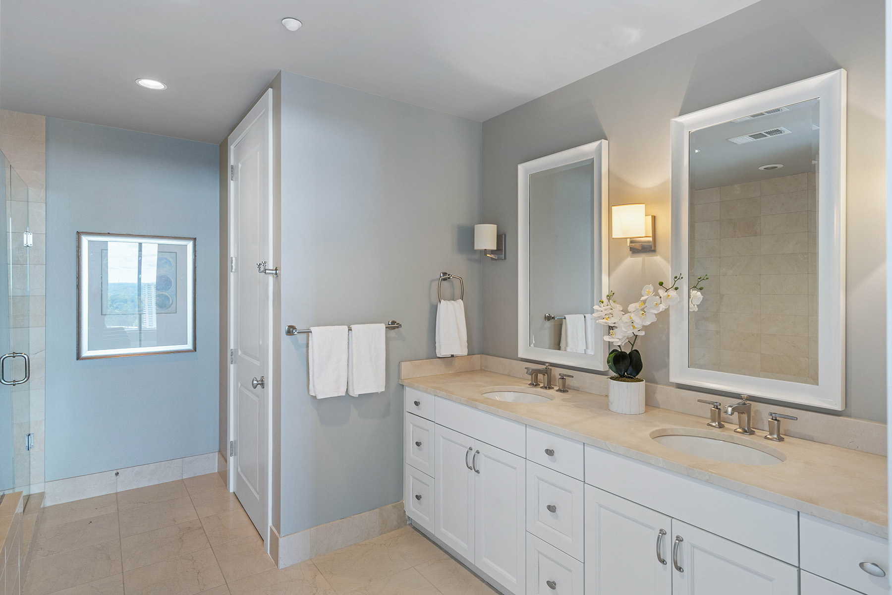 3630 Peachtree Road No. 1902
