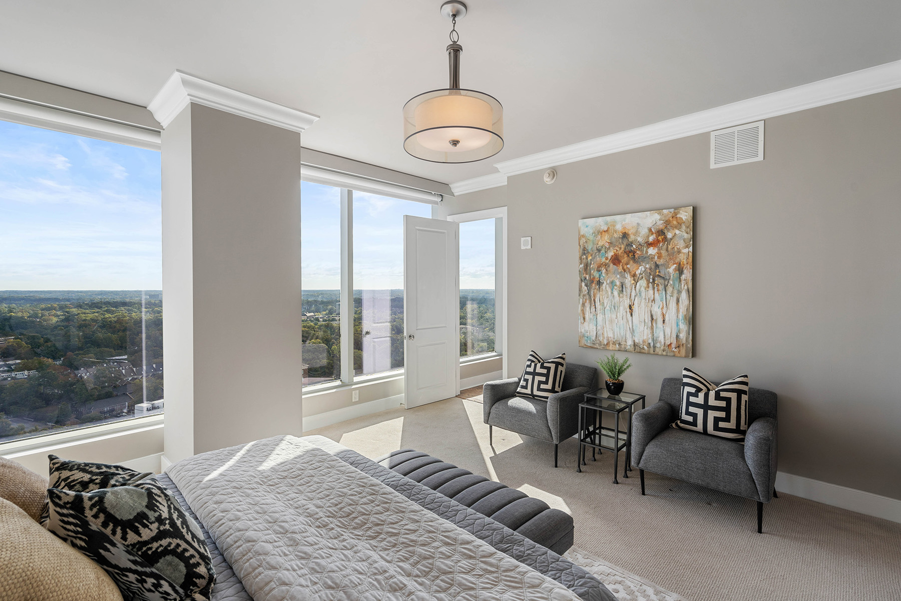 3630 Peachtree Road No. 1902
