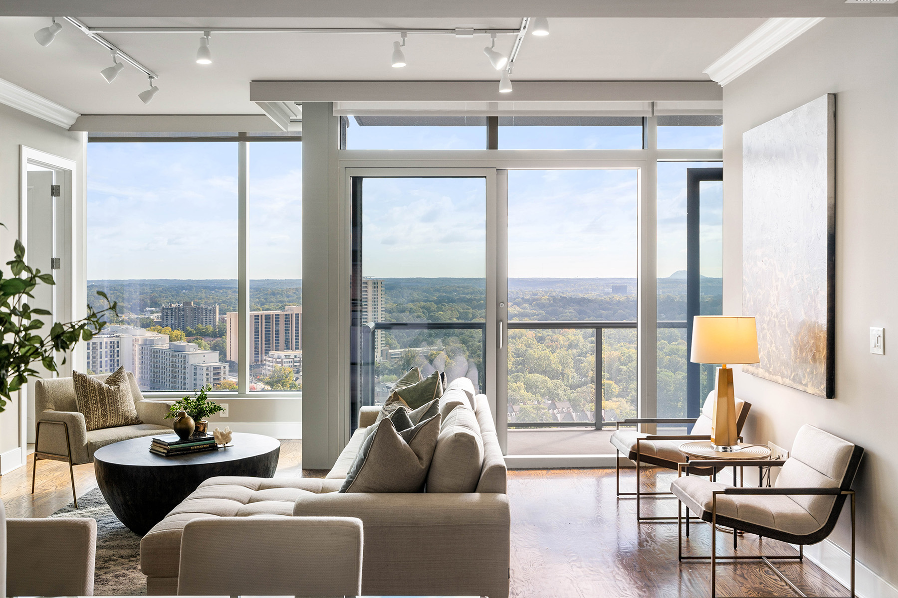 3630 Peachtree Road No. 1902