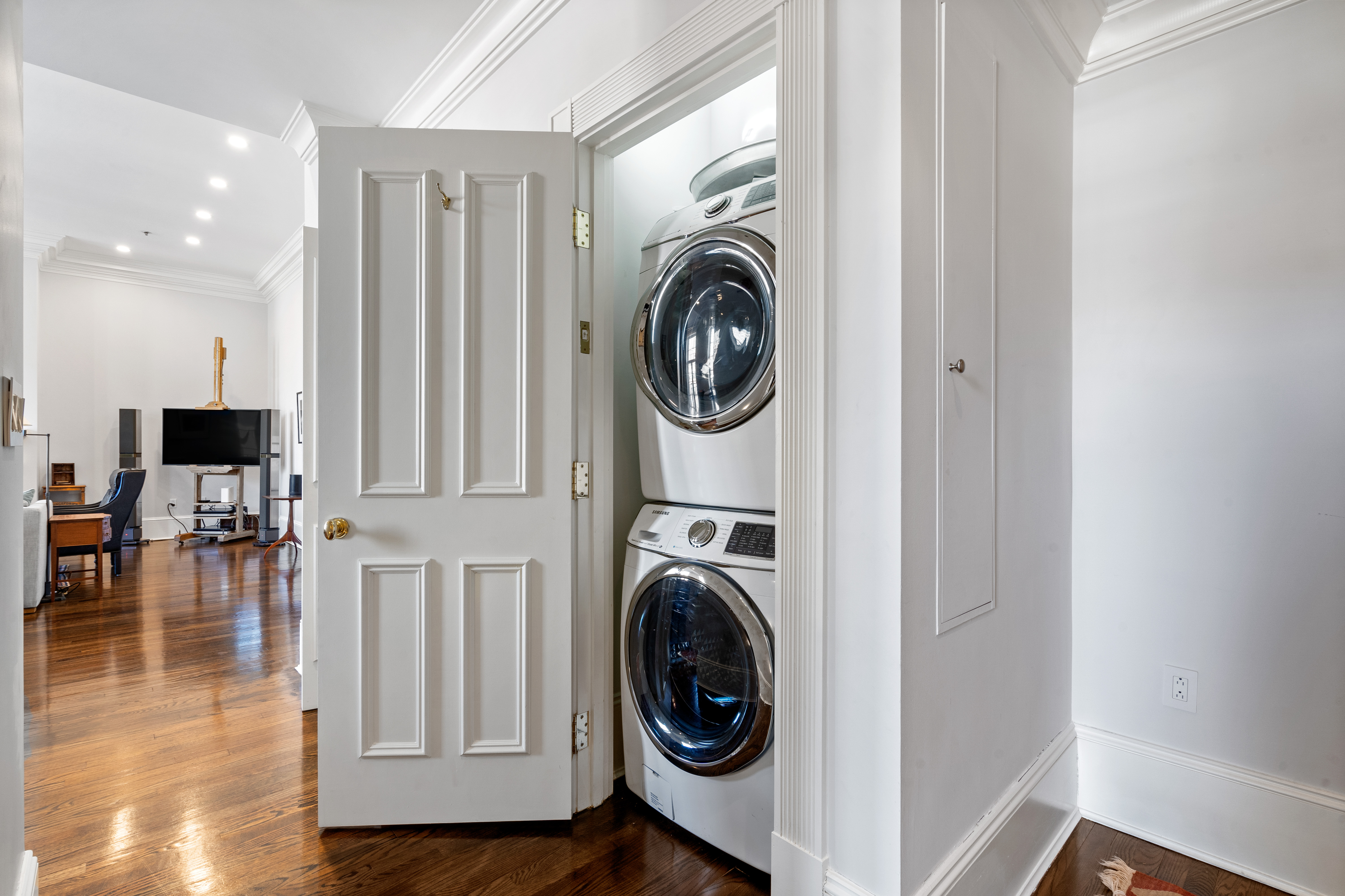 41-43 Phillips St 13