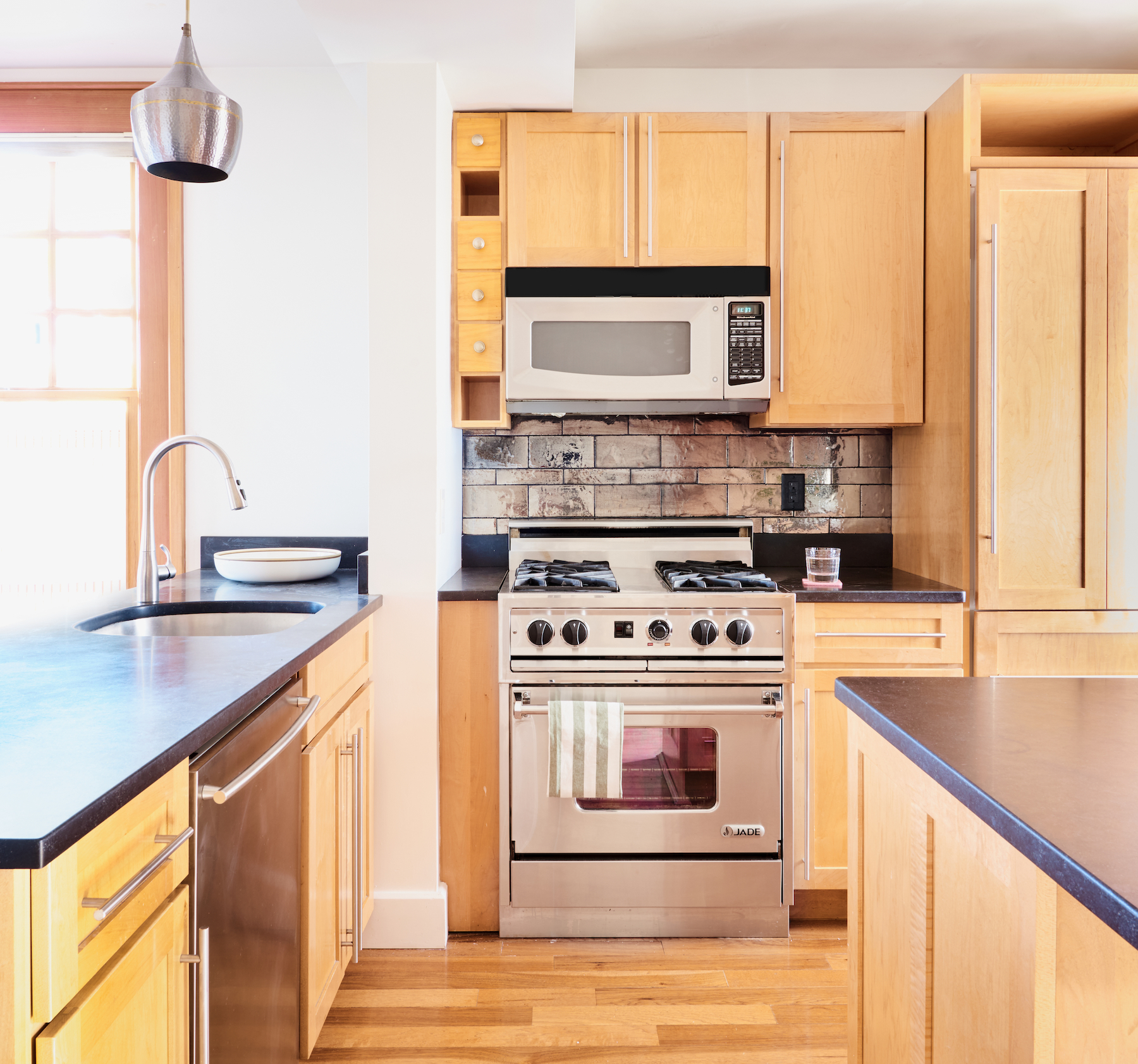 245 River St 3