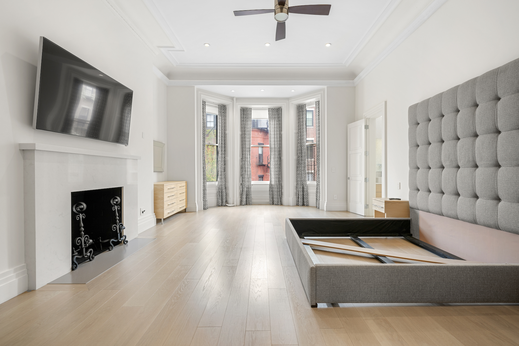 135 Commonwealth Ave 4