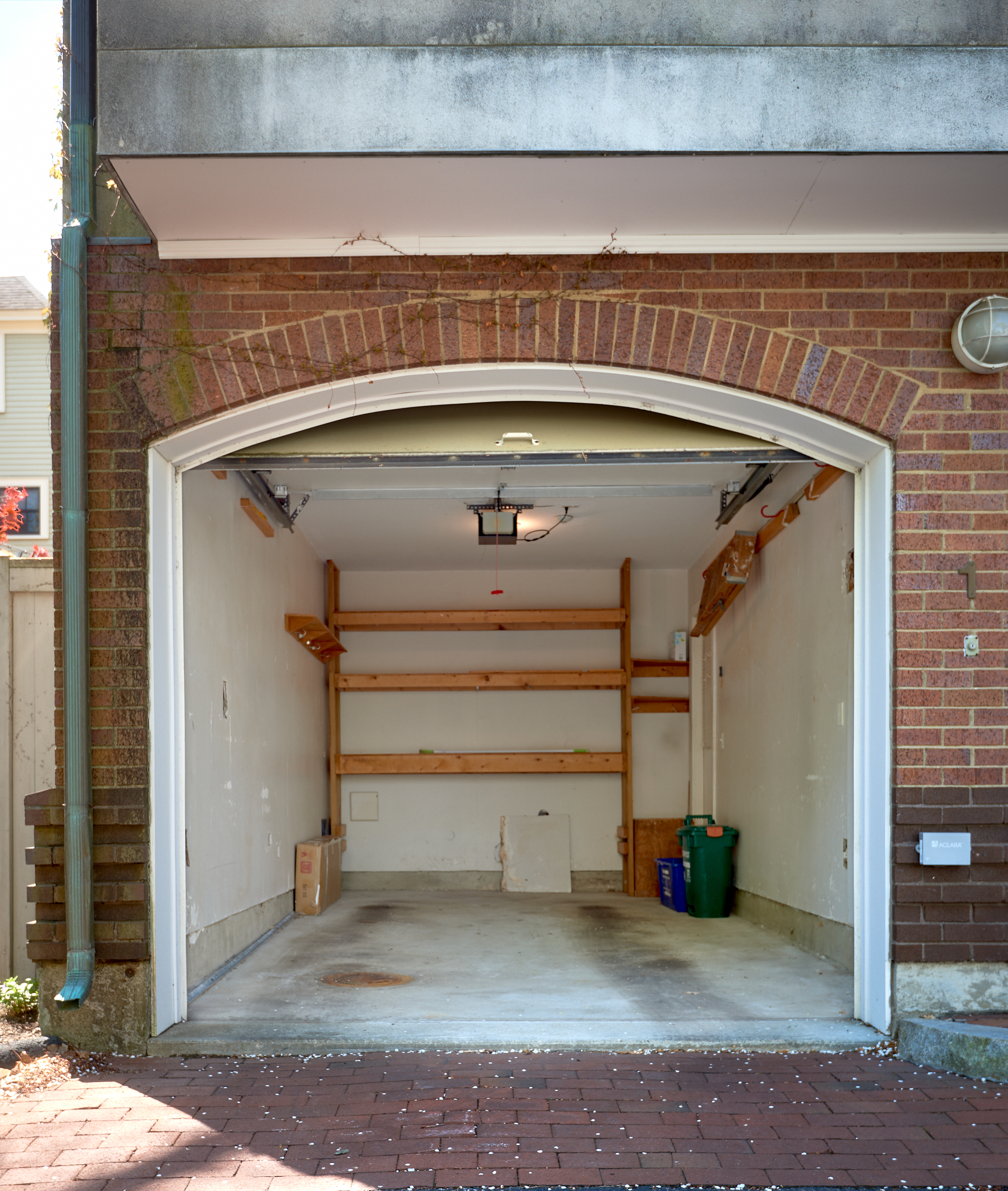 1 Broadway Ct