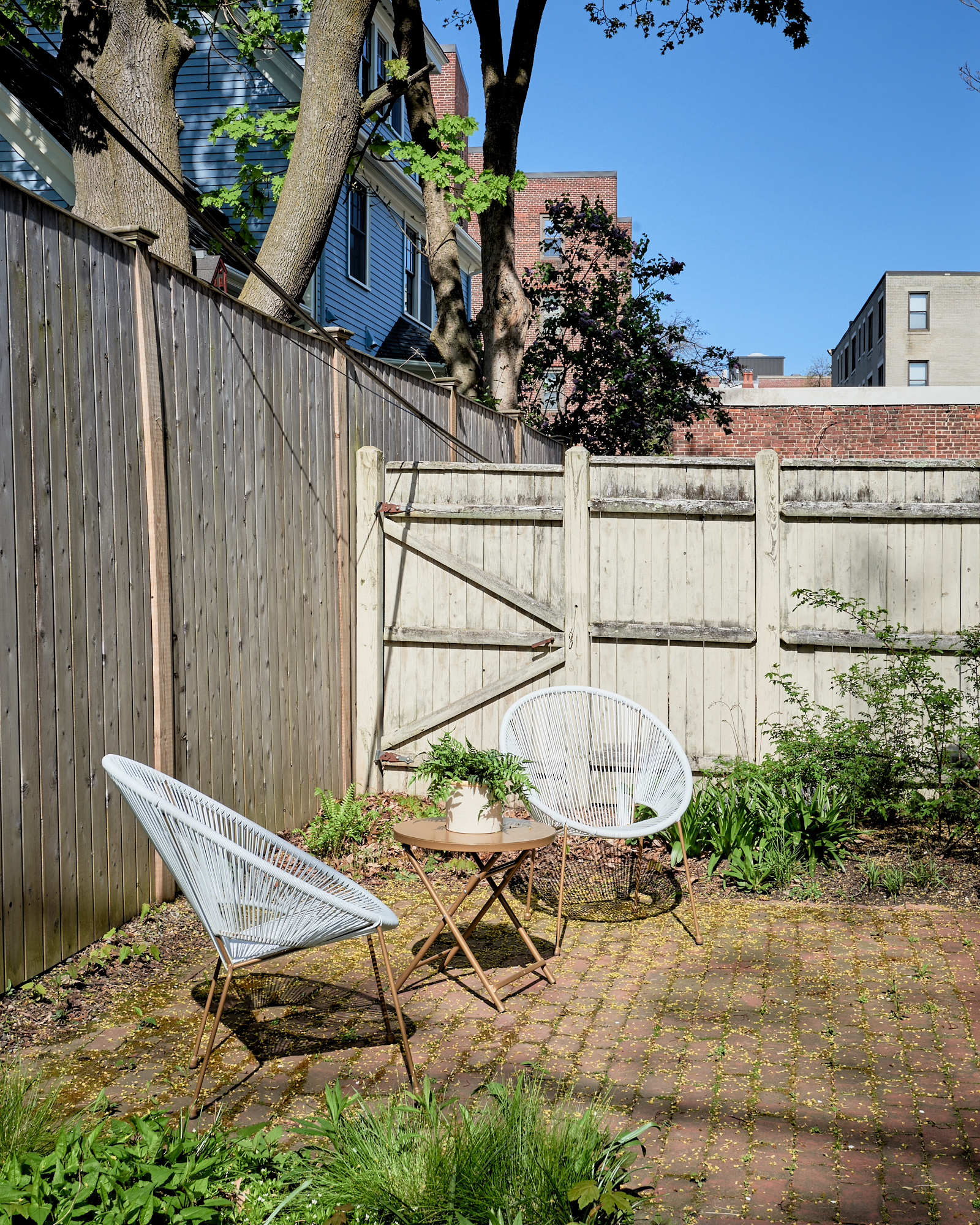1 Broadway Ct