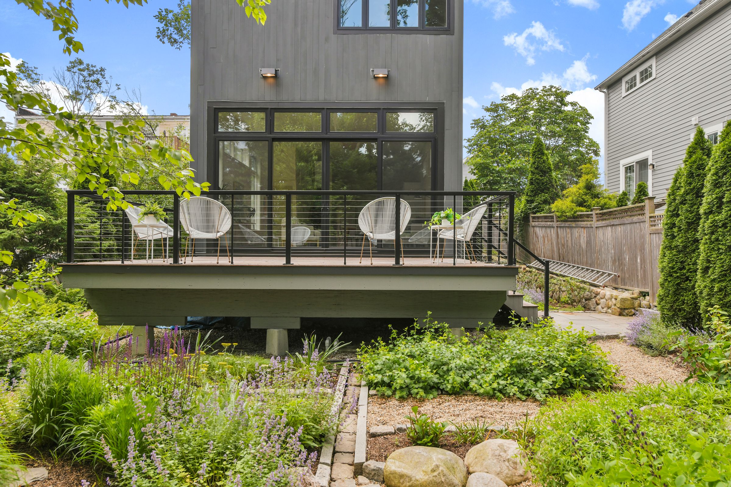 9 Donnell St 9R