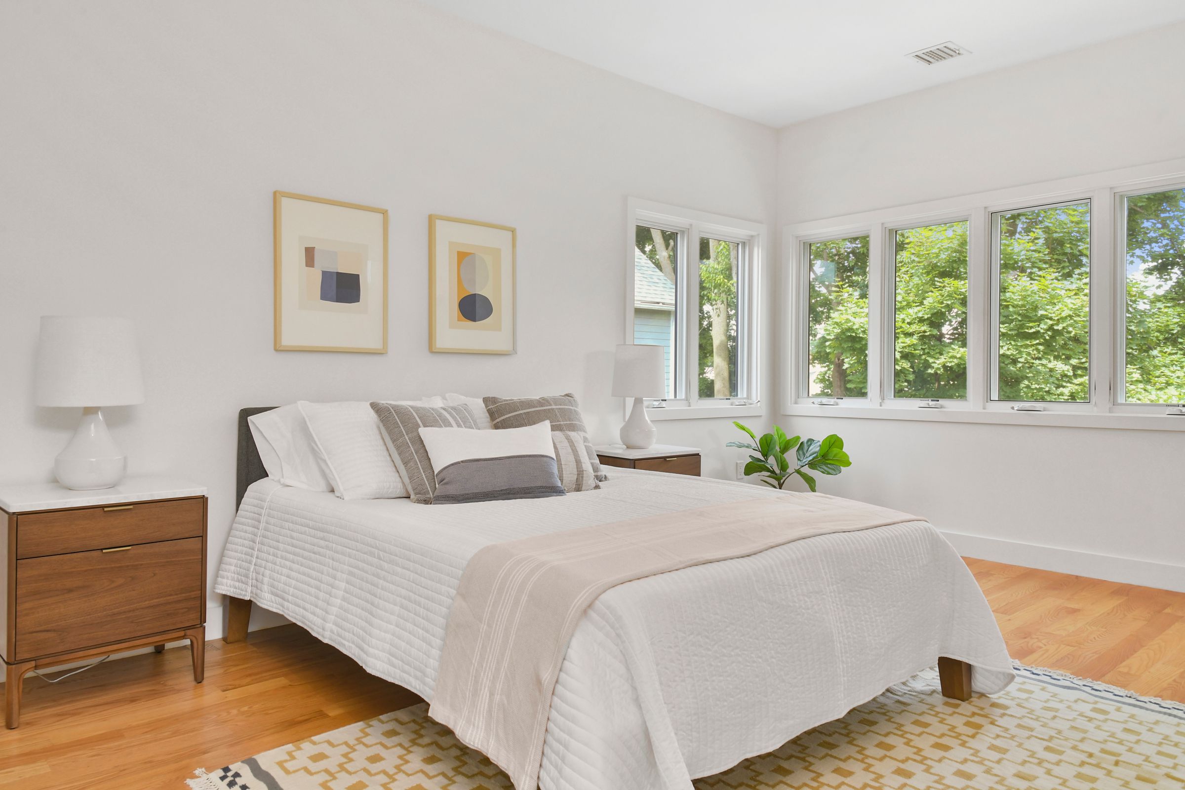 9 Donnell St 9R