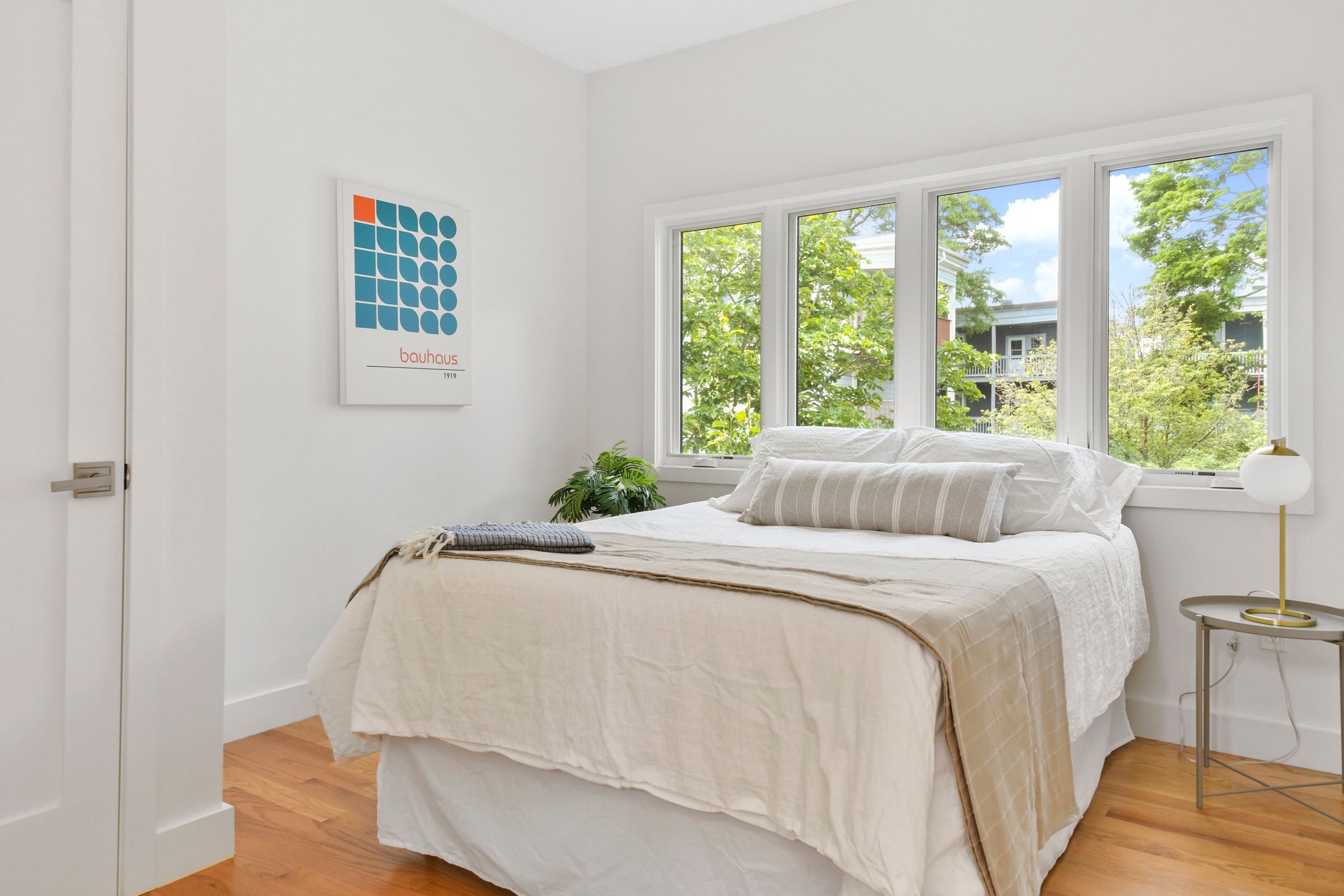 9 Donnell St 9R