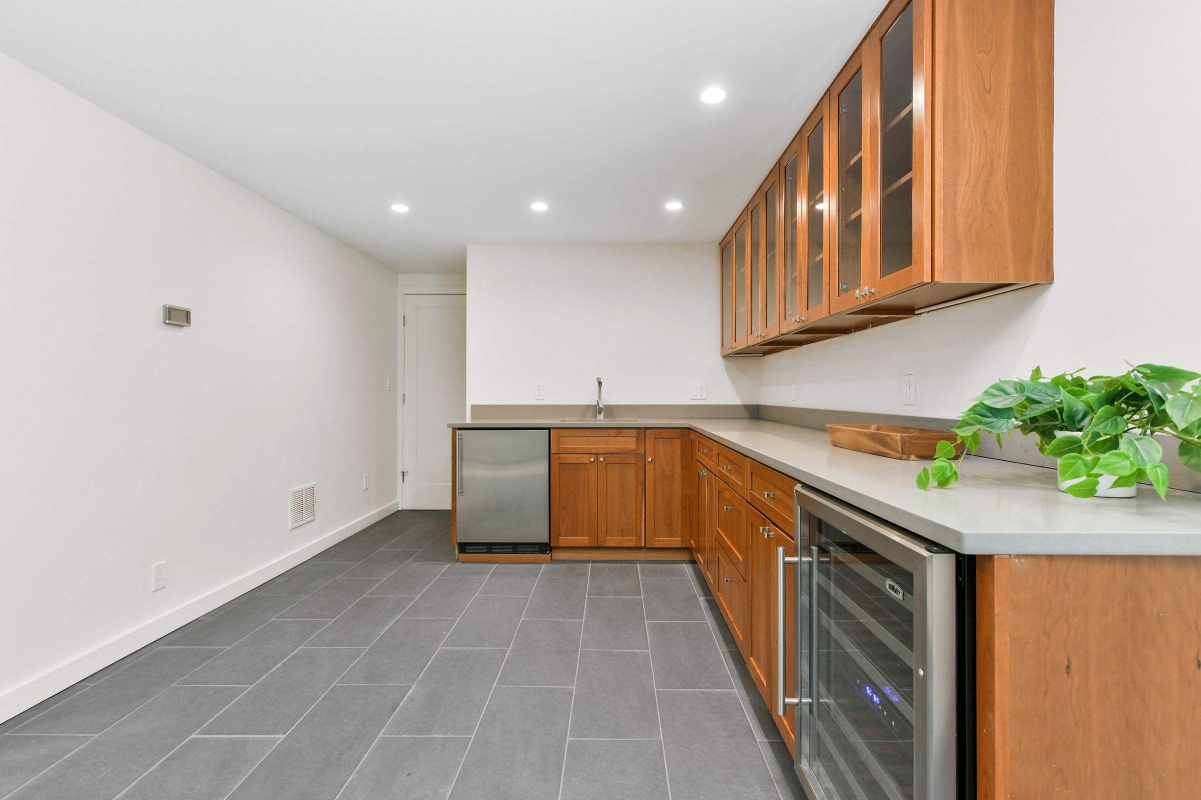 9 Donnell St 9R