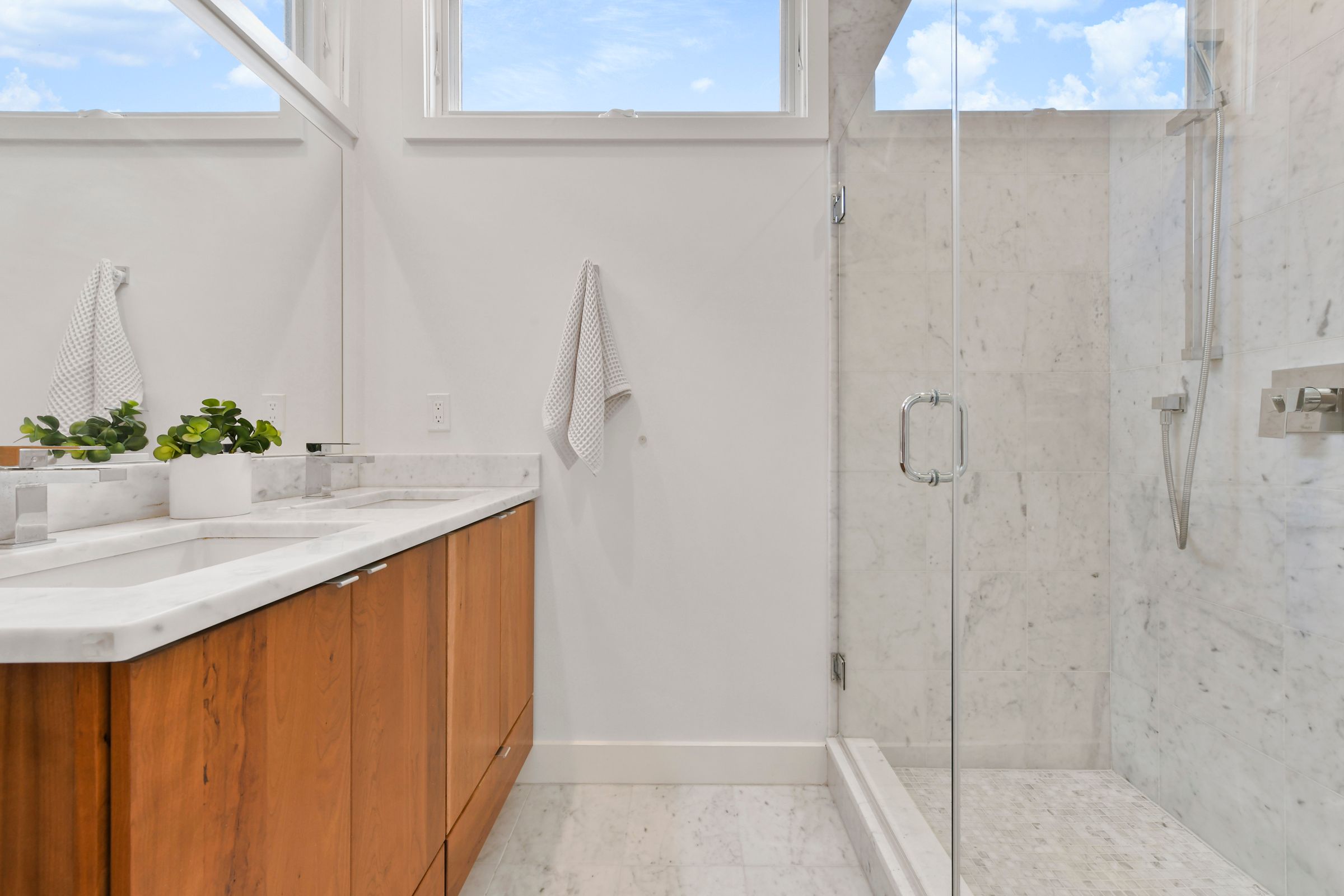 9 Donnell St 9R
