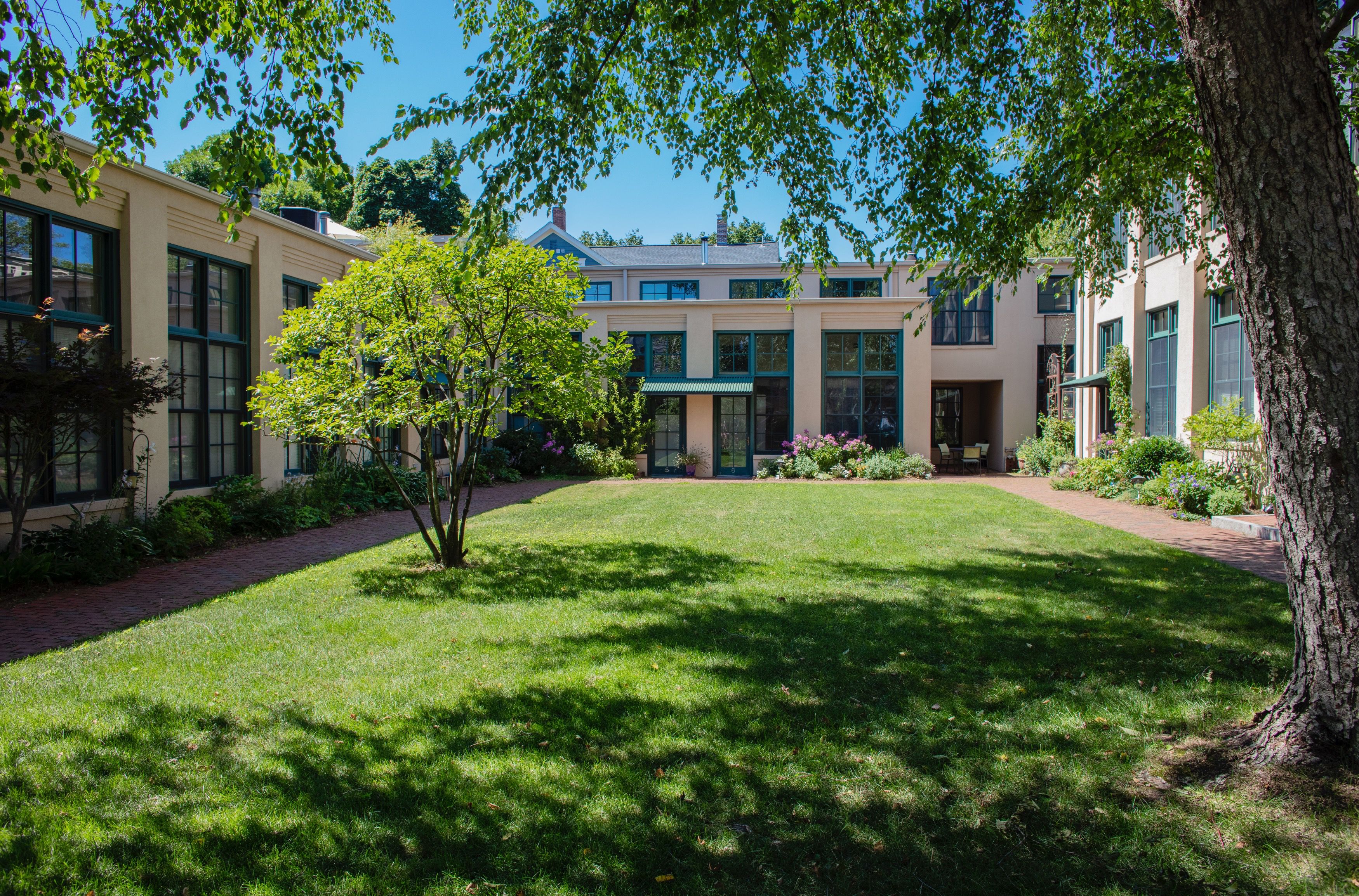 155 Brookline St 11