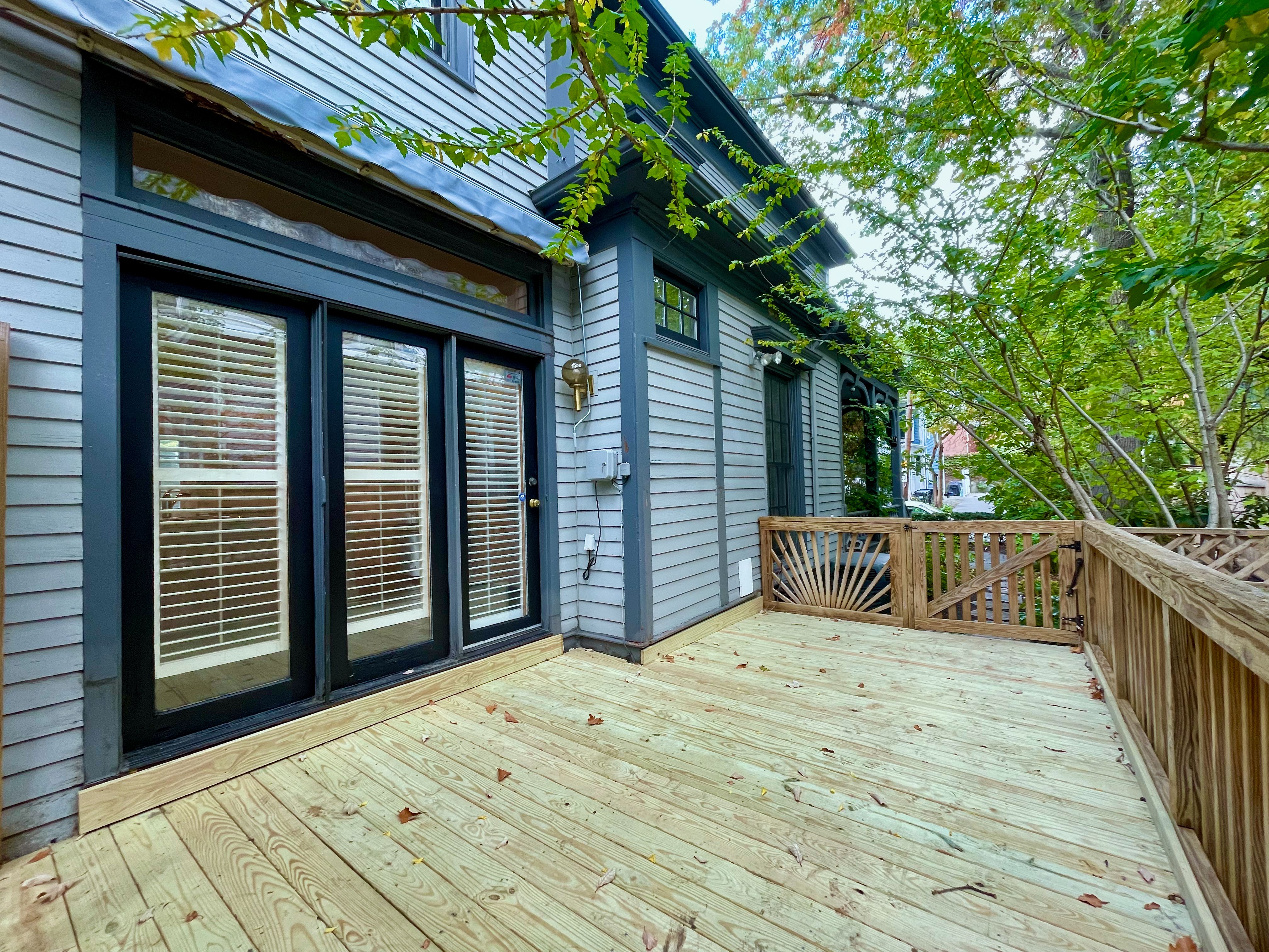 49 Dana St