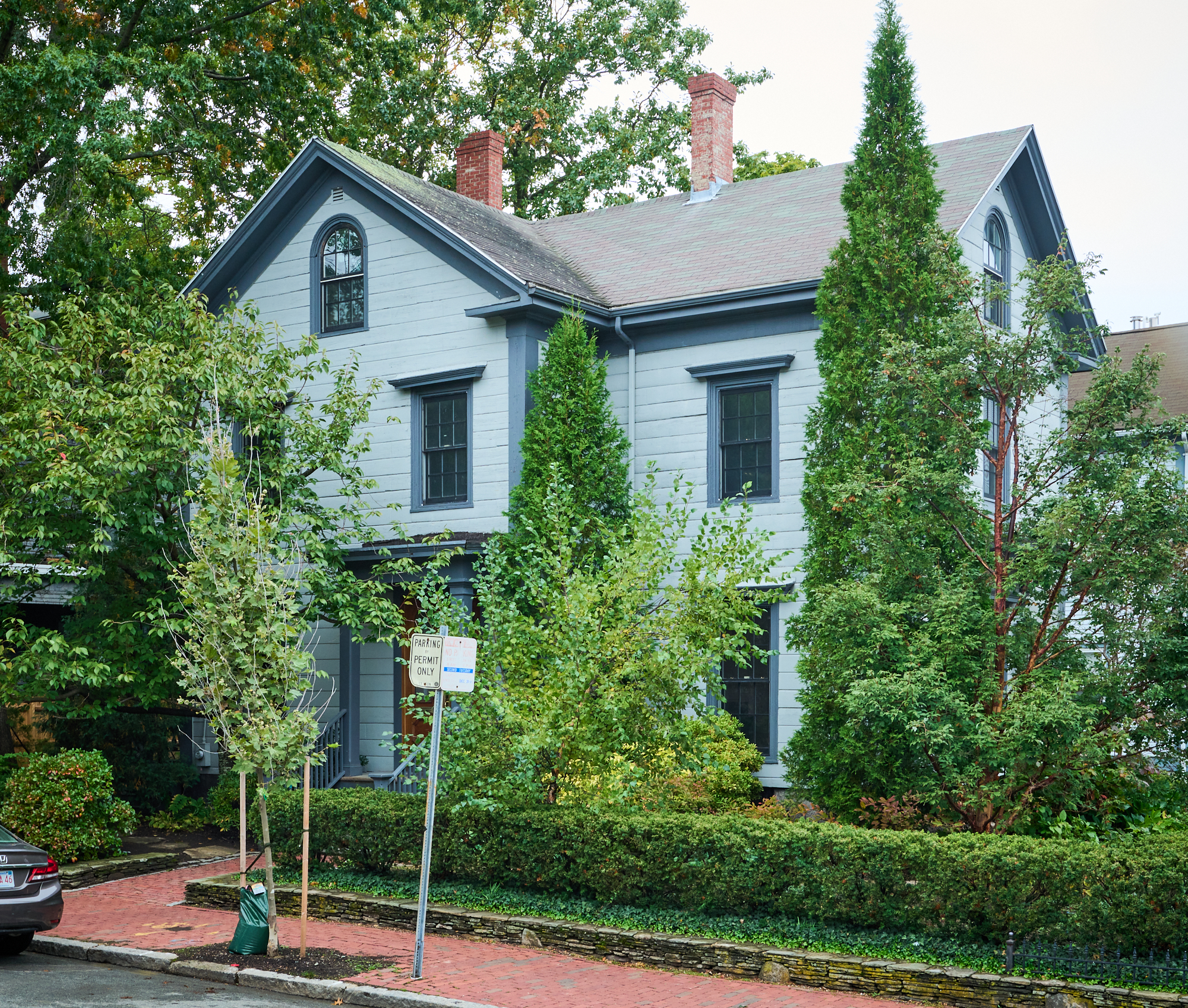 49 Dana St