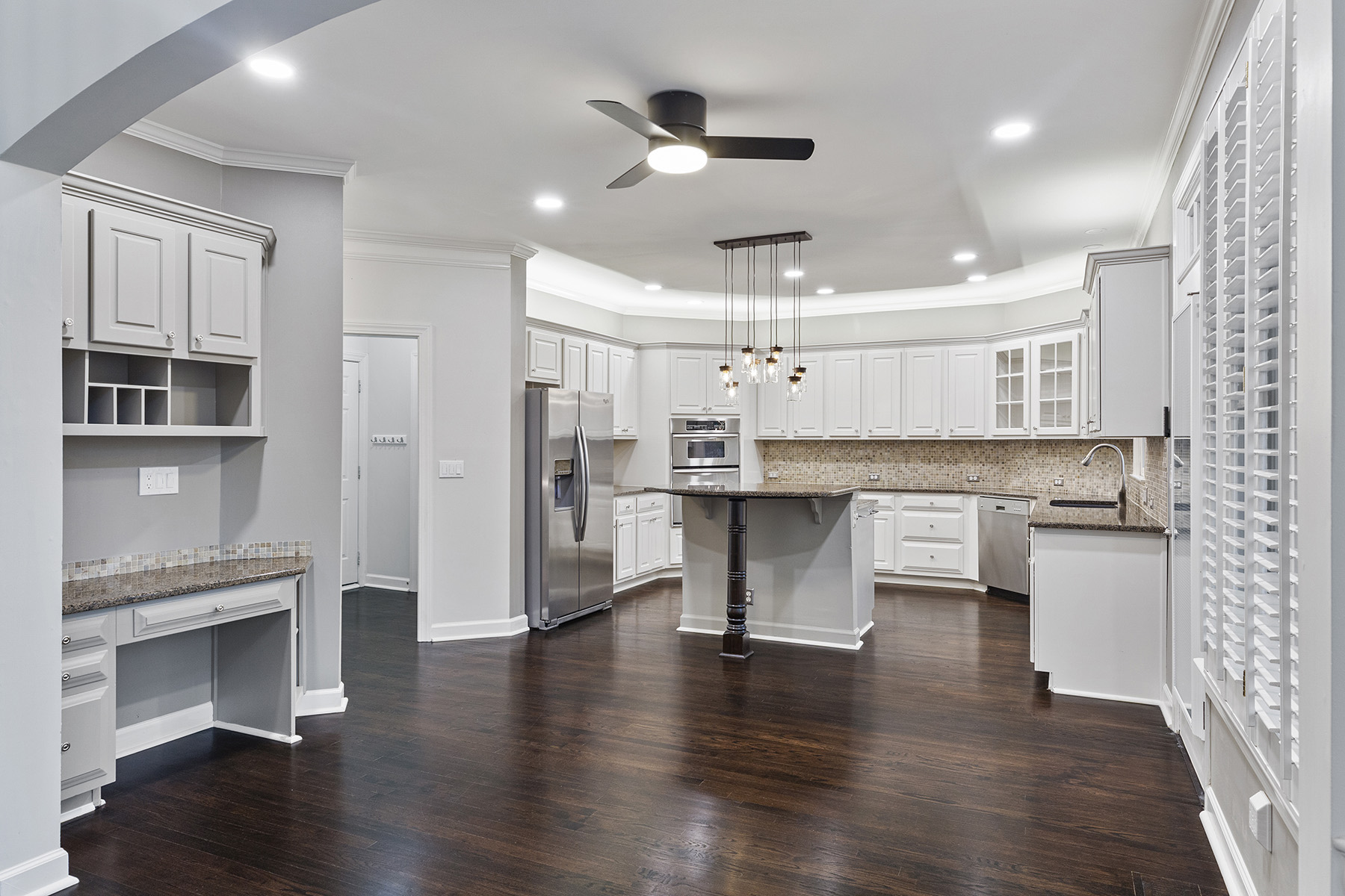724 Vinings Estates Drive
