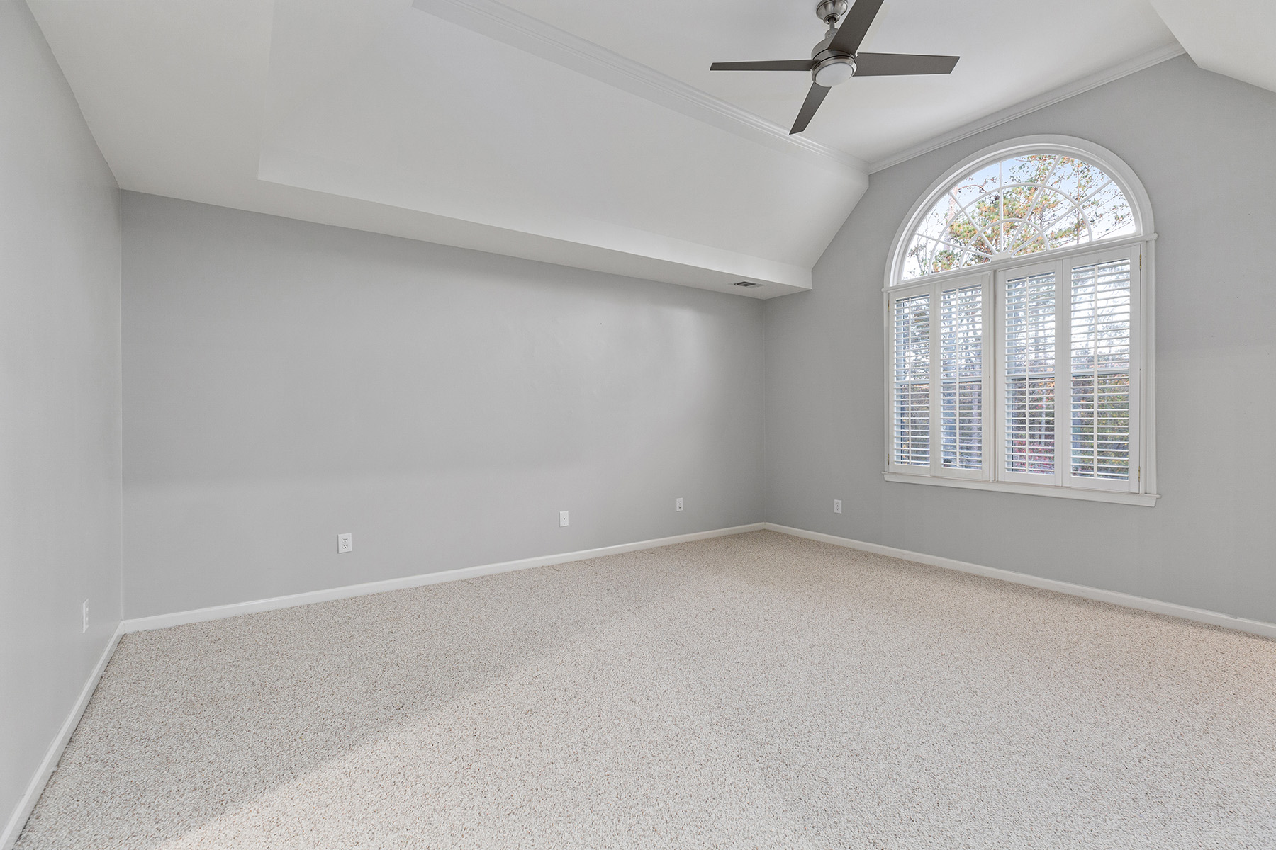 724 Vinings Estates Drive