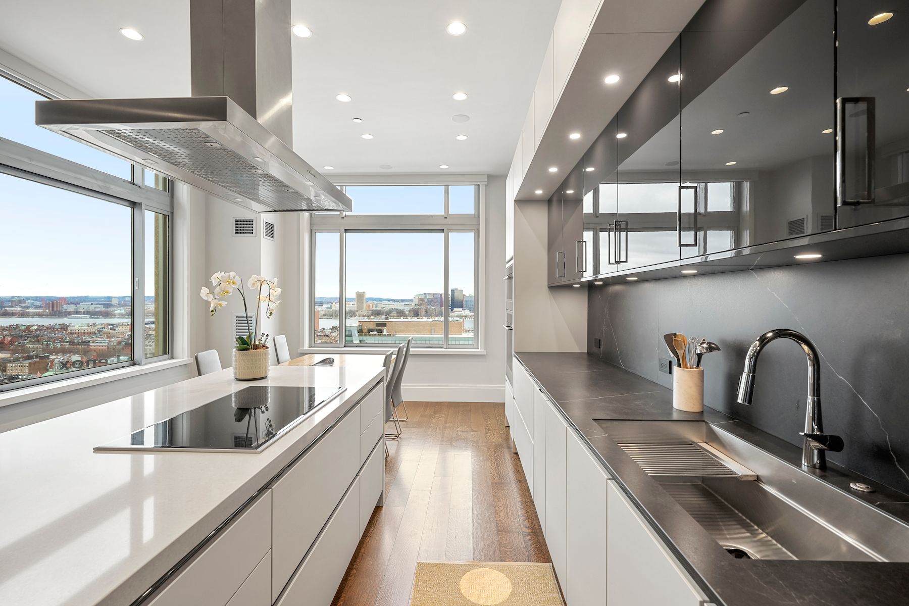 1 Huntington Ave PH1802 