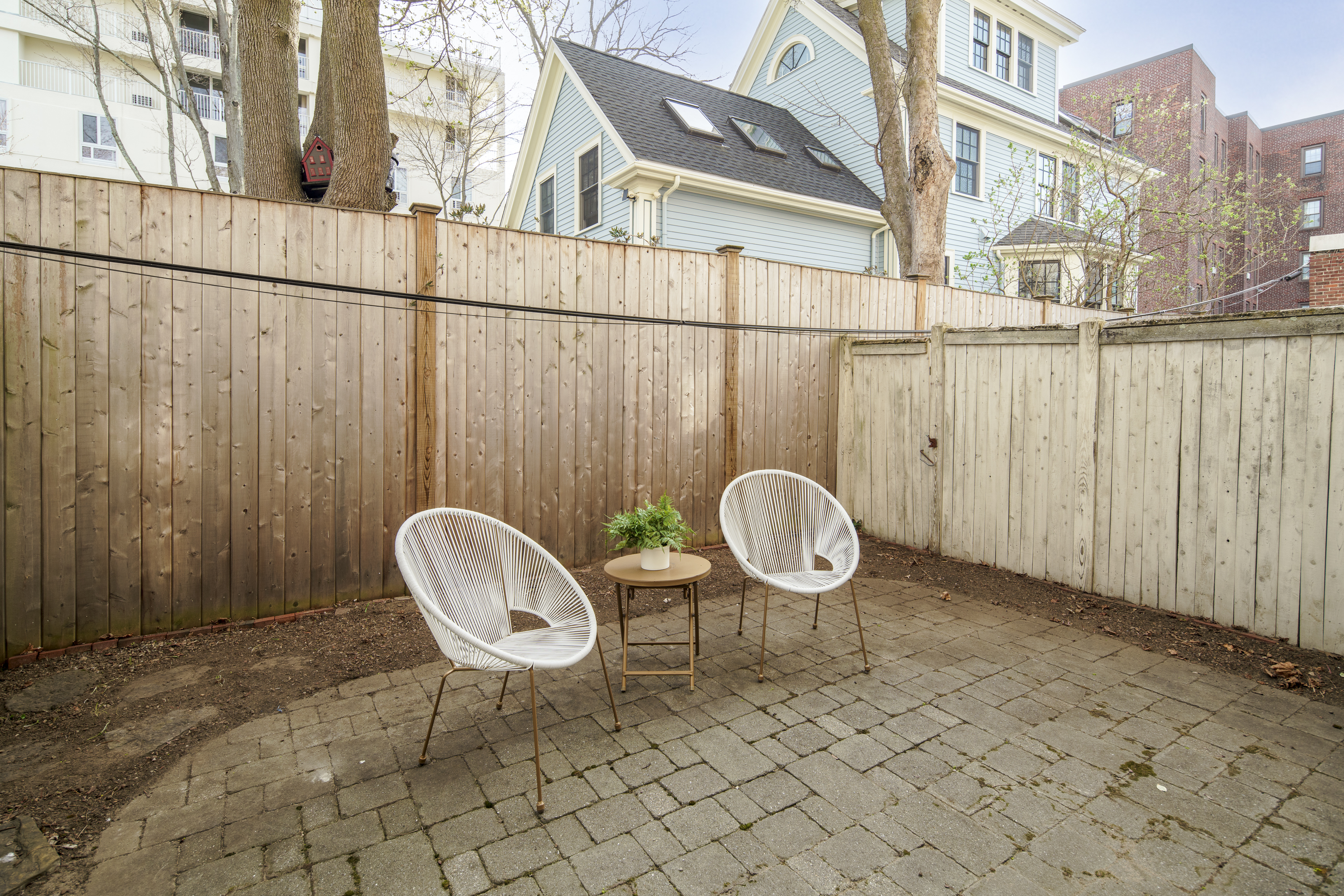 2 Broadway Ct 