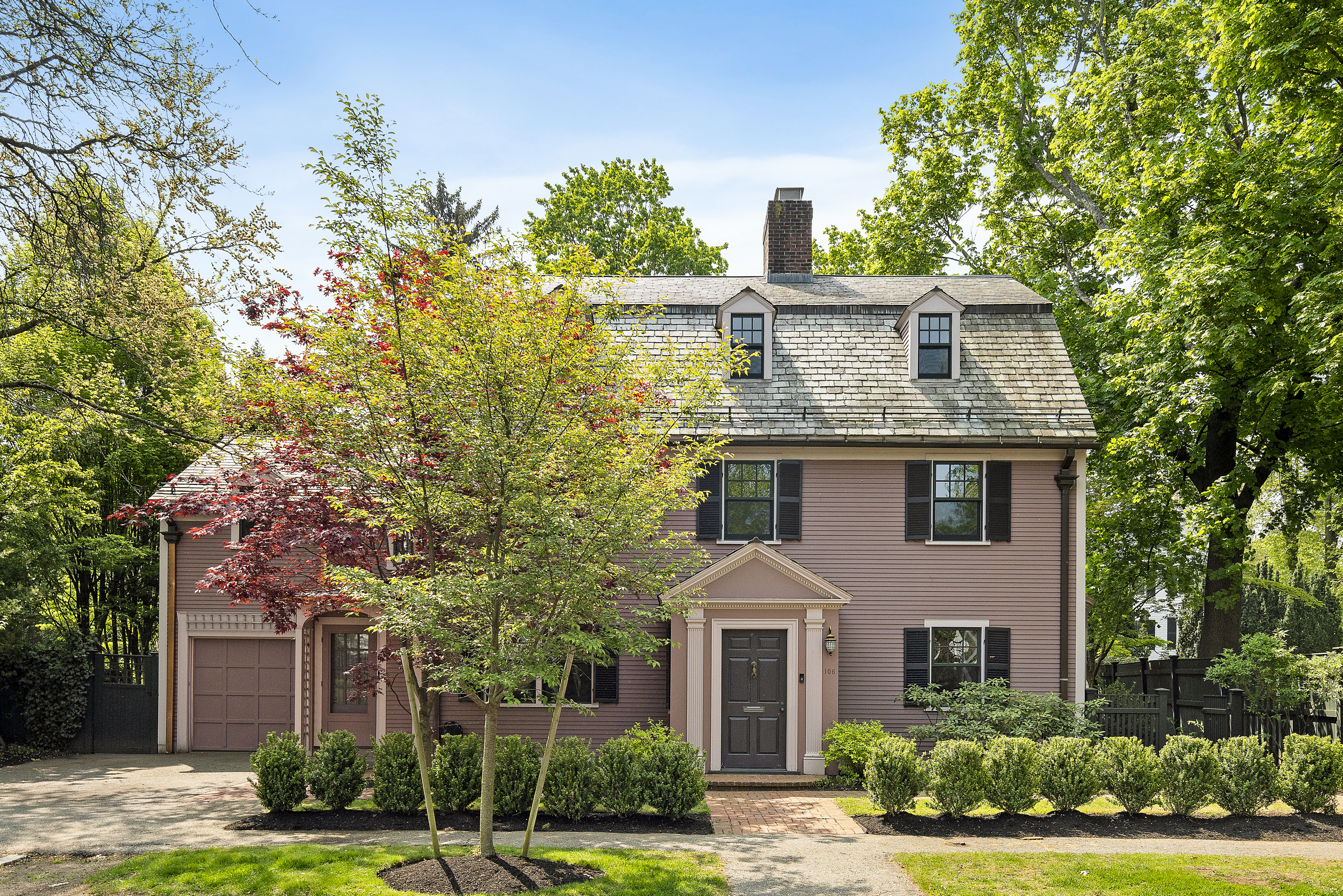 106 Coolidge Hill Rd 