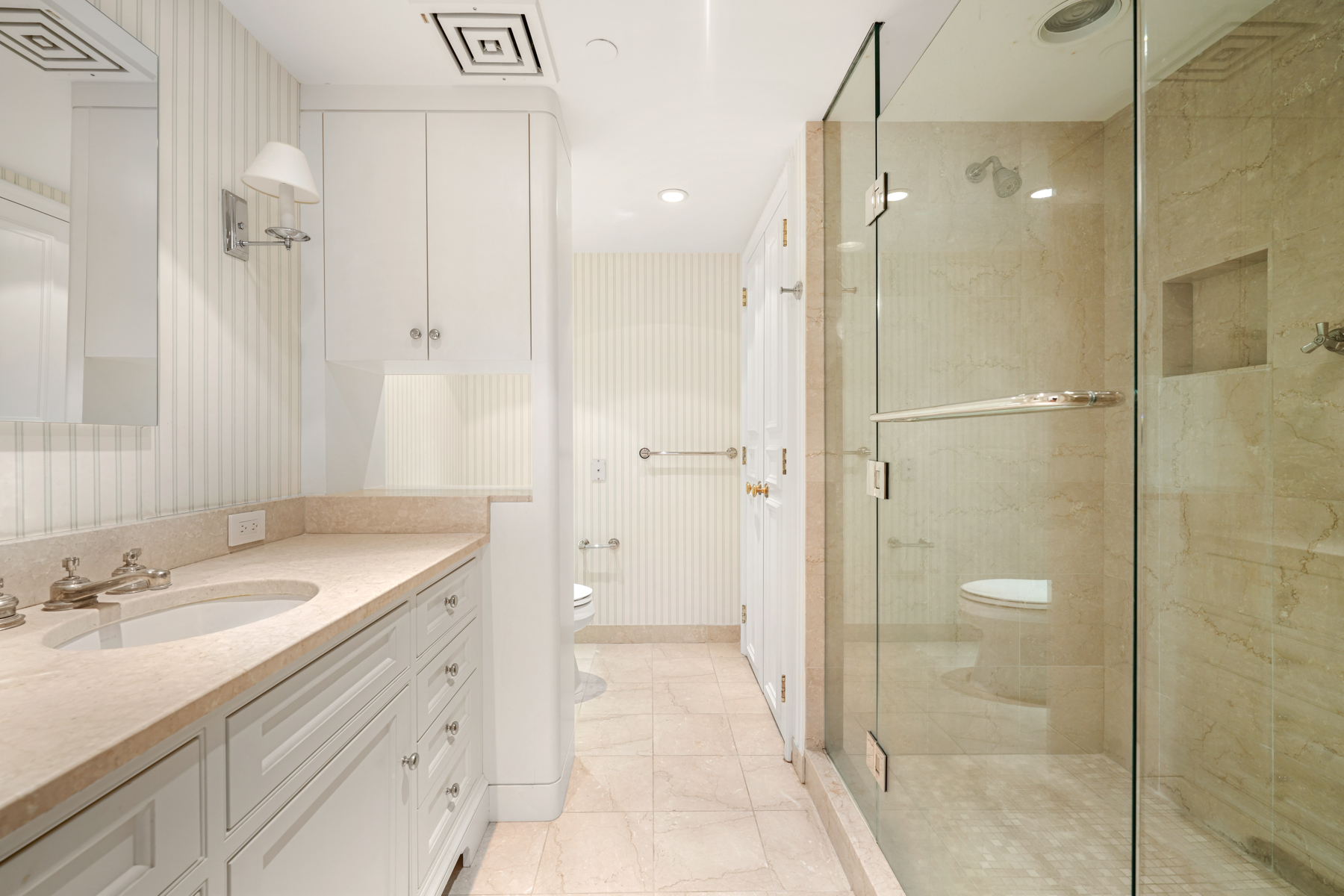 220 Boylston St 1220 