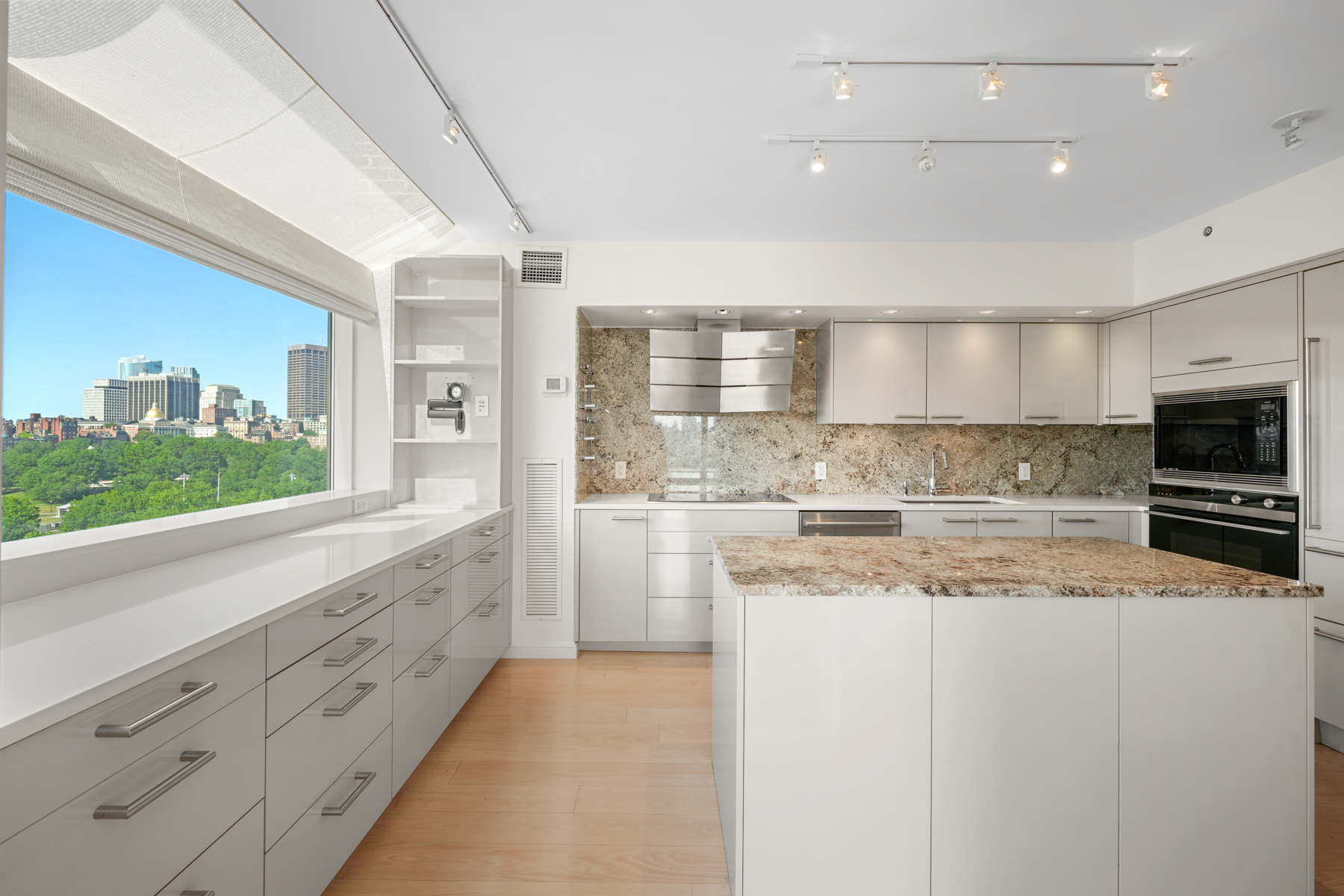 220 Boylston St 1220 