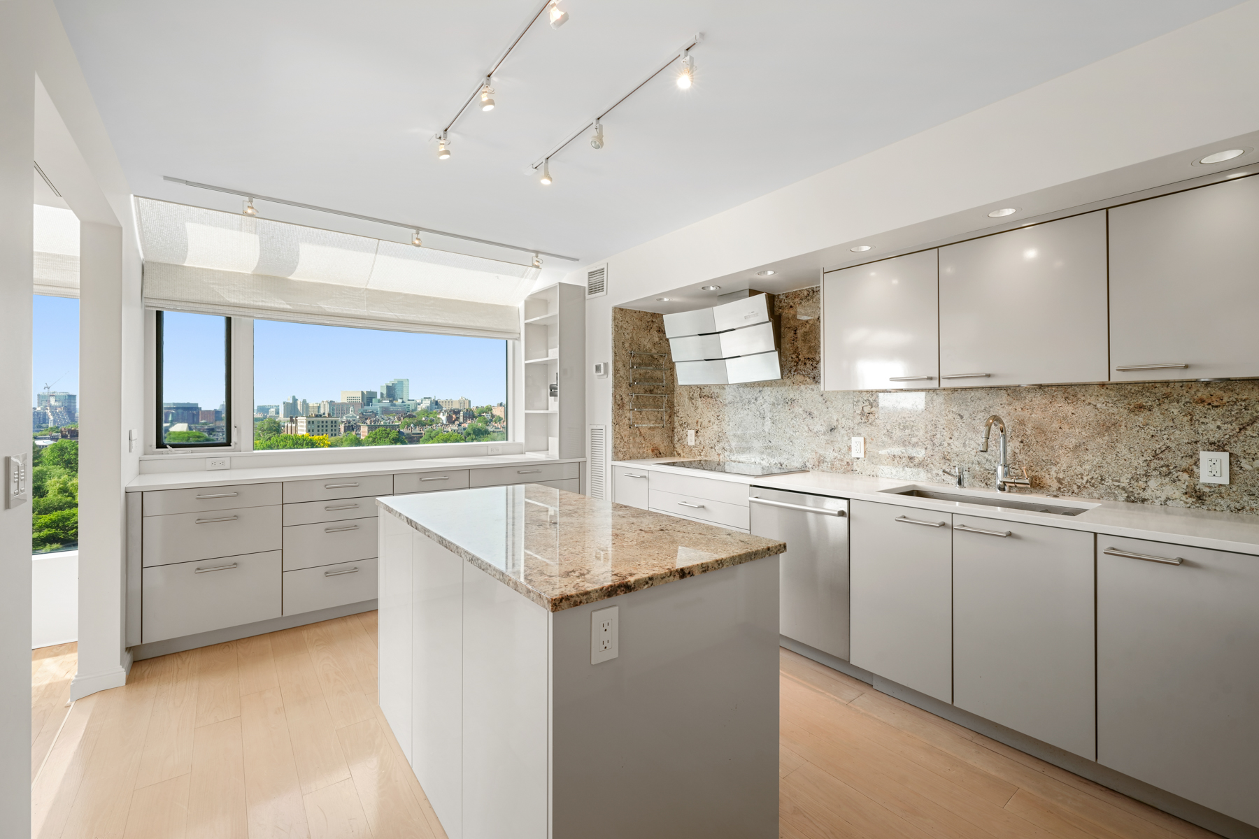 220 Boylston St 1220 