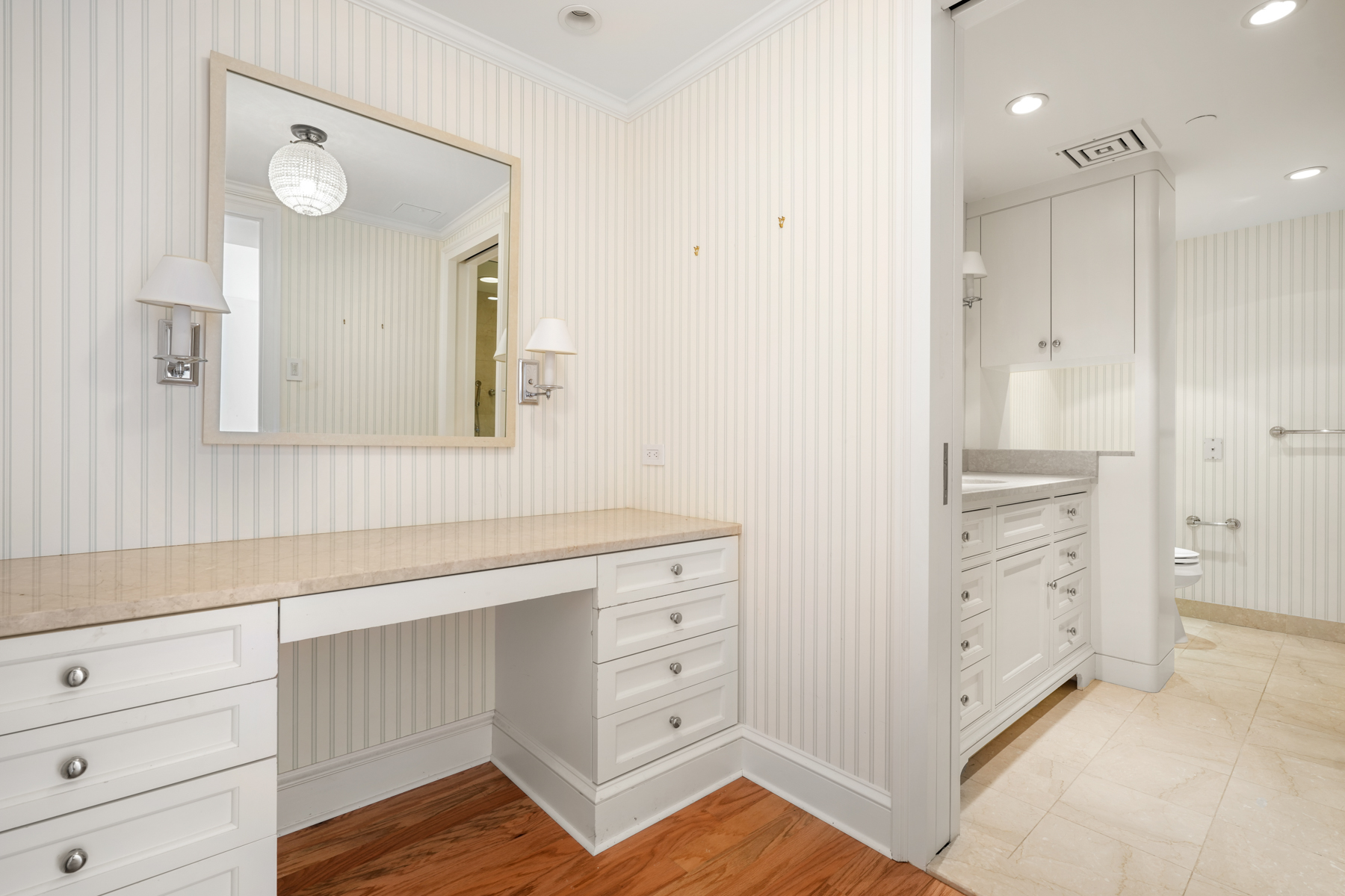 220 Boylston St 1220 