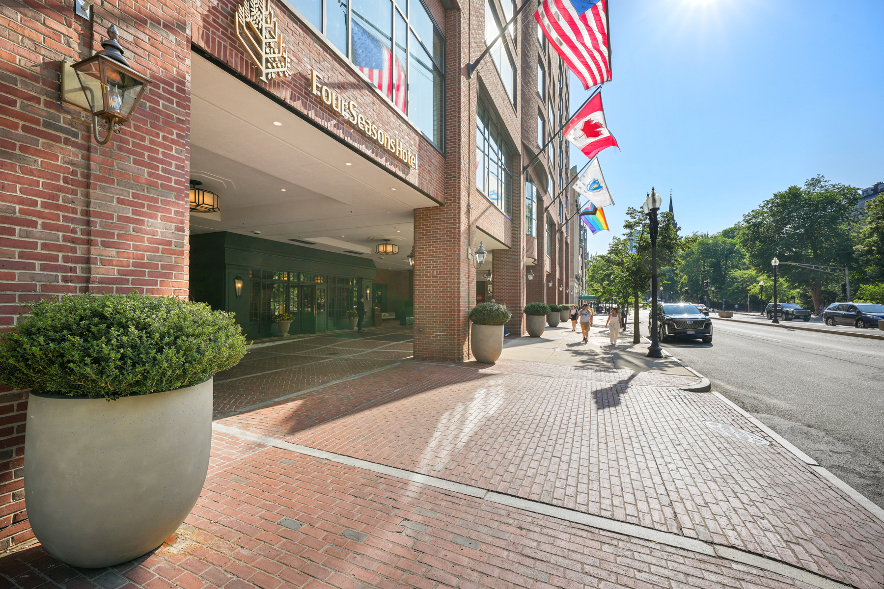 220 Boylston St 1220 