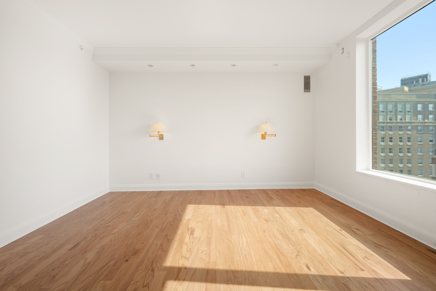 220 Boylston St 1220 