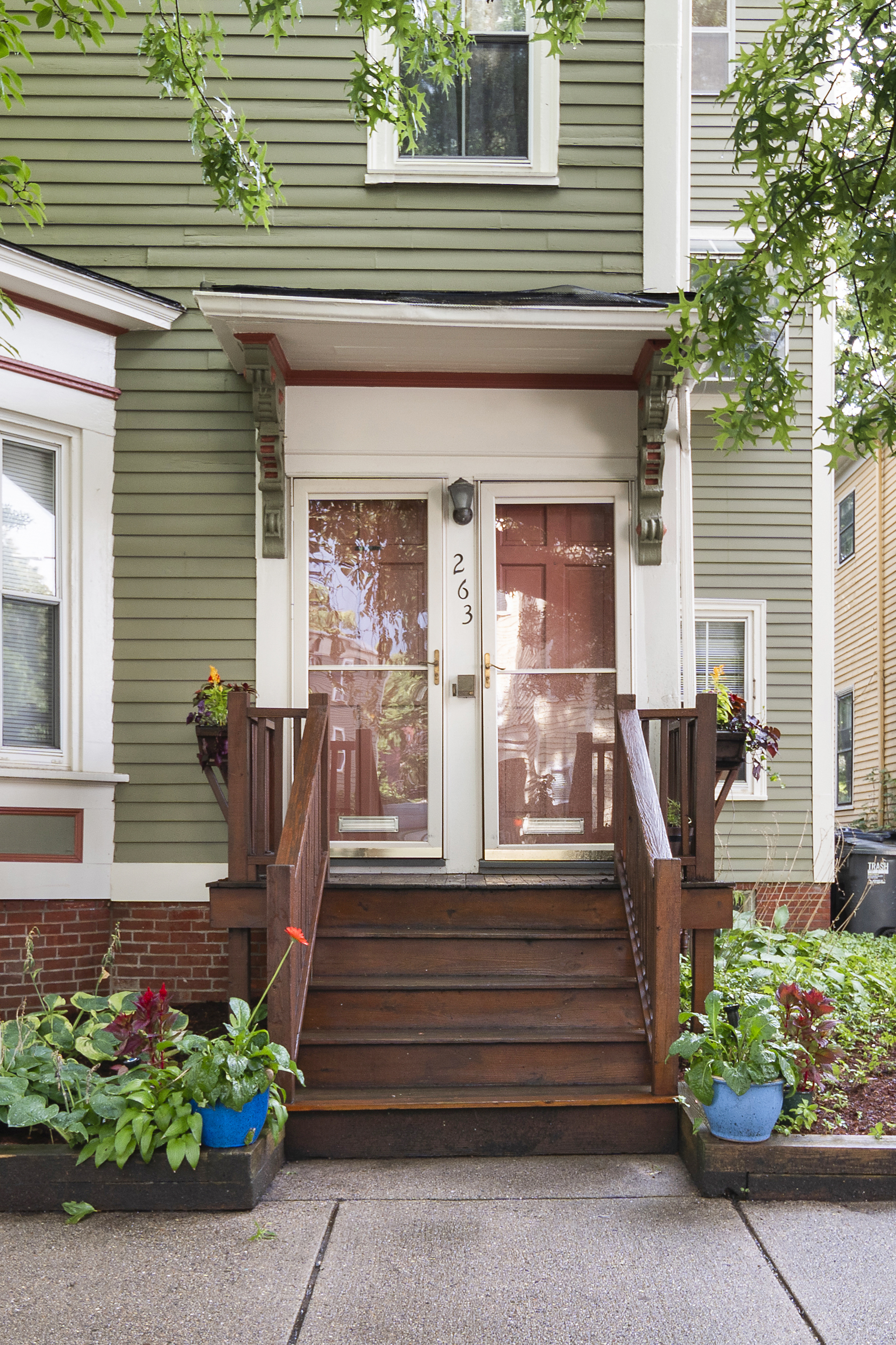 263 Putnam Ave 