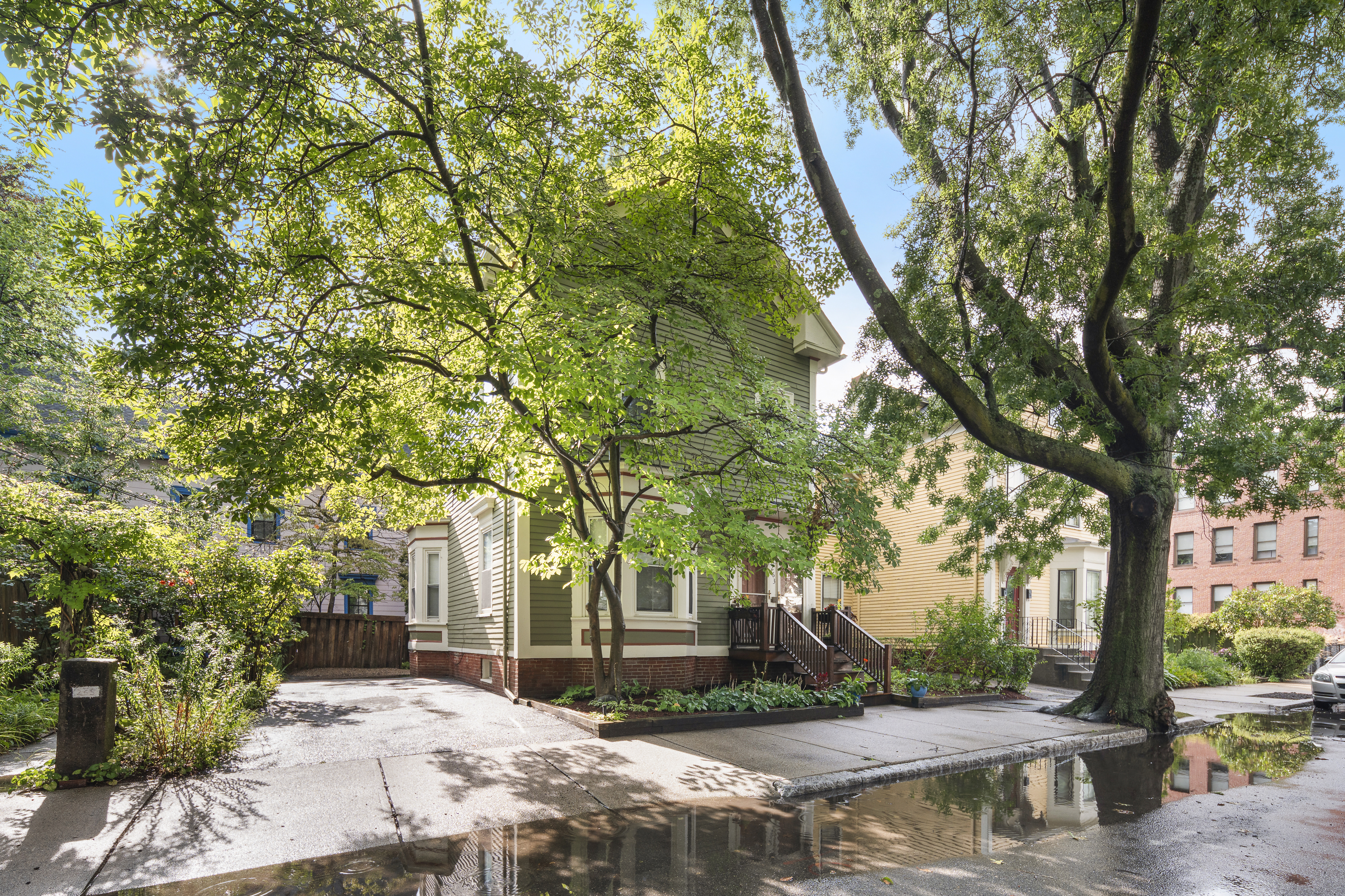 263 Putnam Ave 