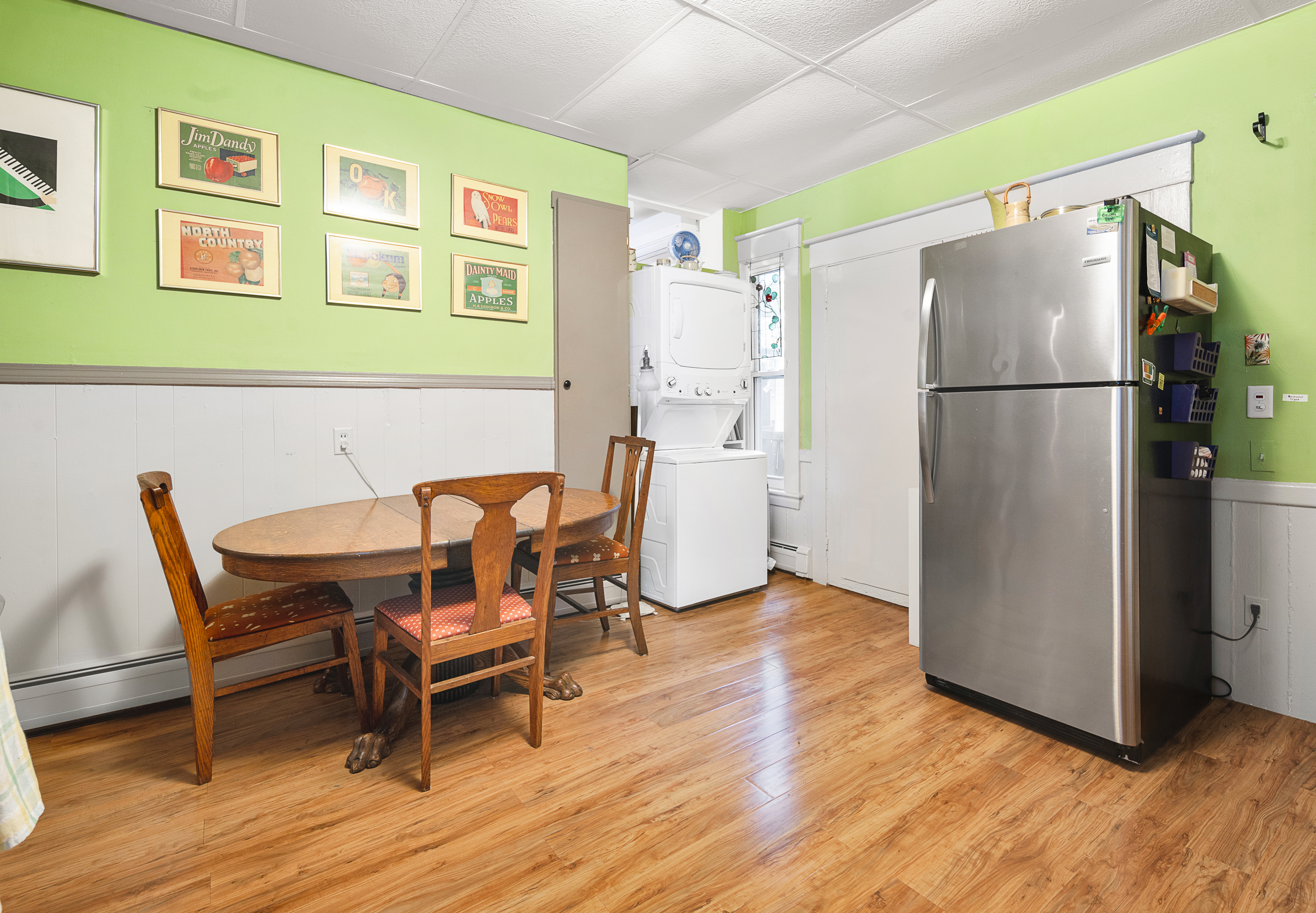 263 Putnam Ave 