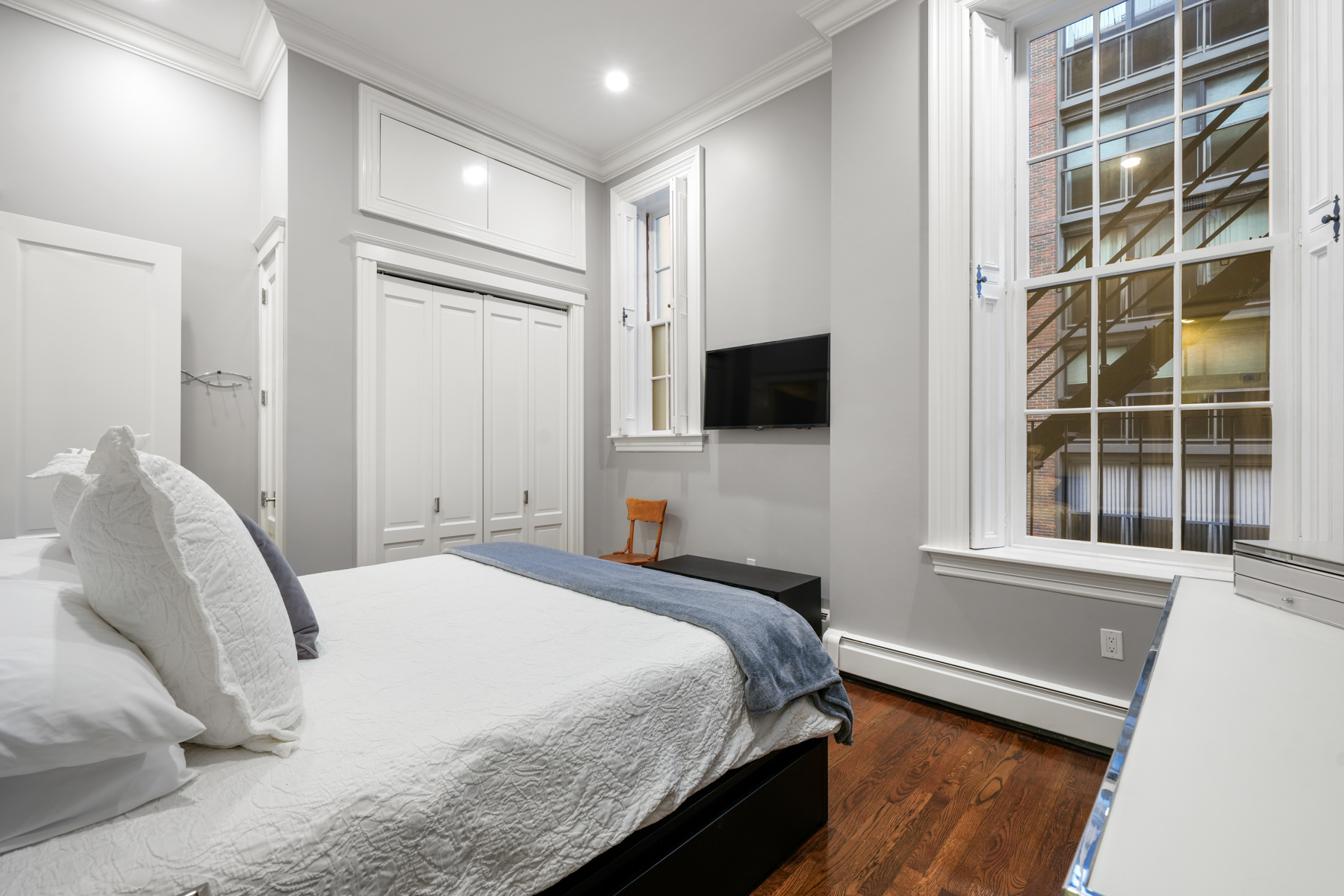 182 Beacon 6