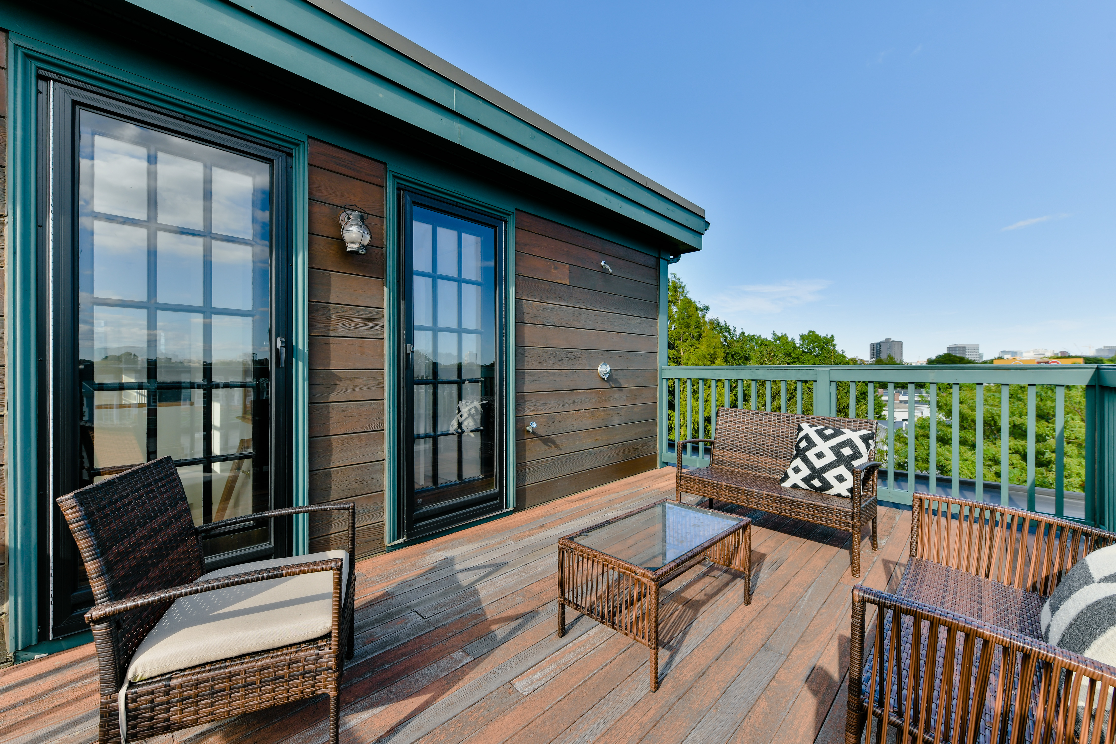 11 Blackstone St 9
