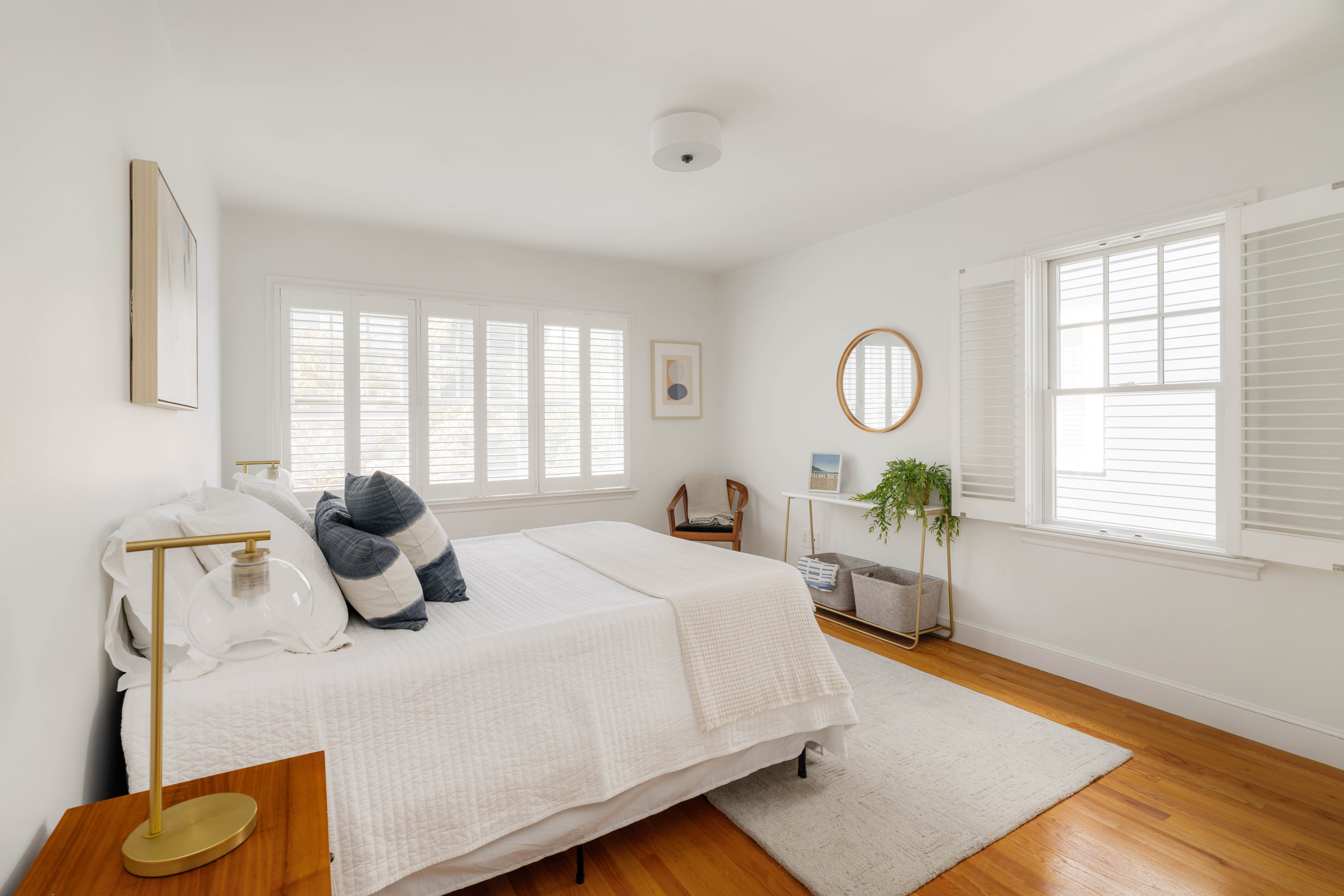 12B Watson St 