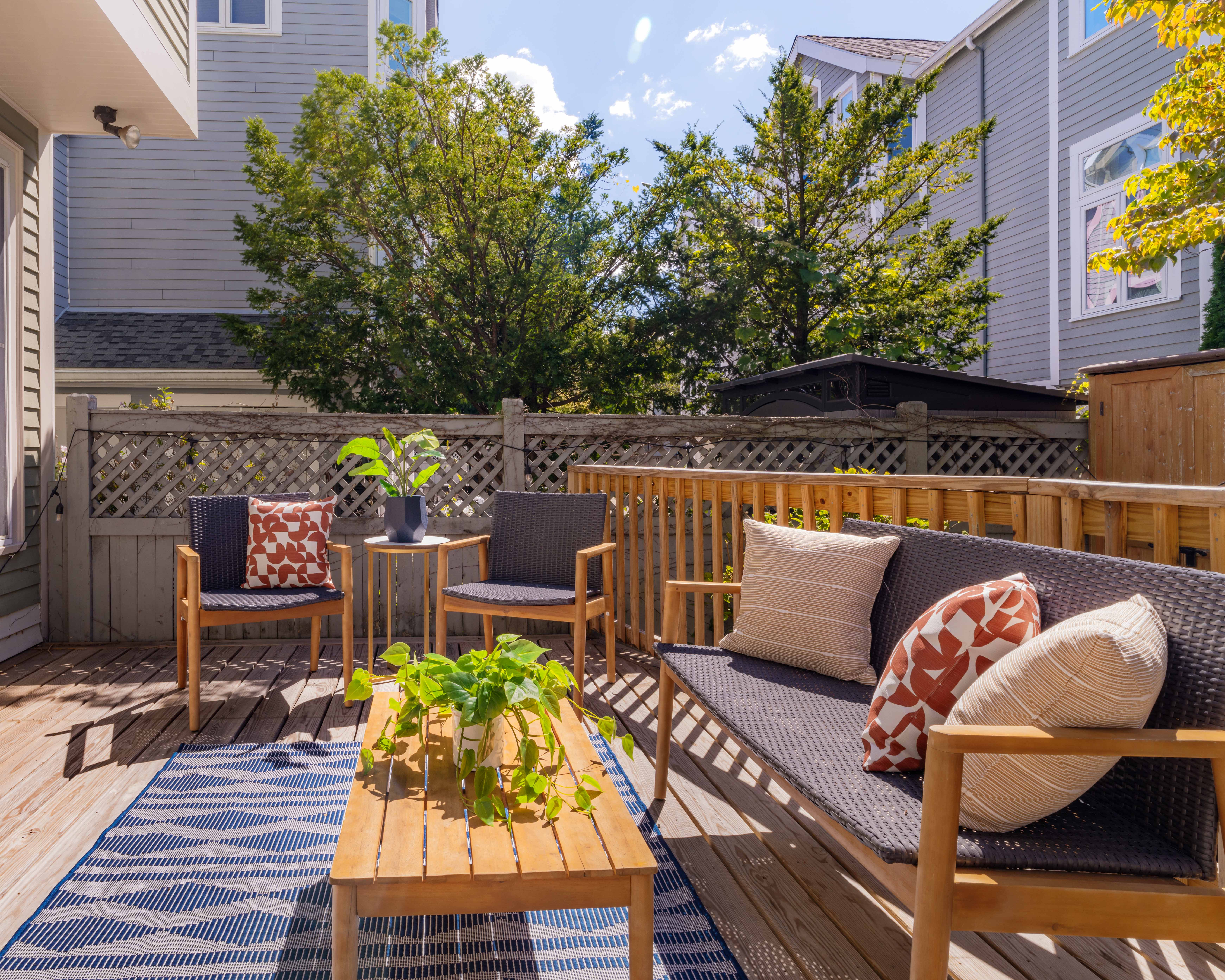 12B Watson St 