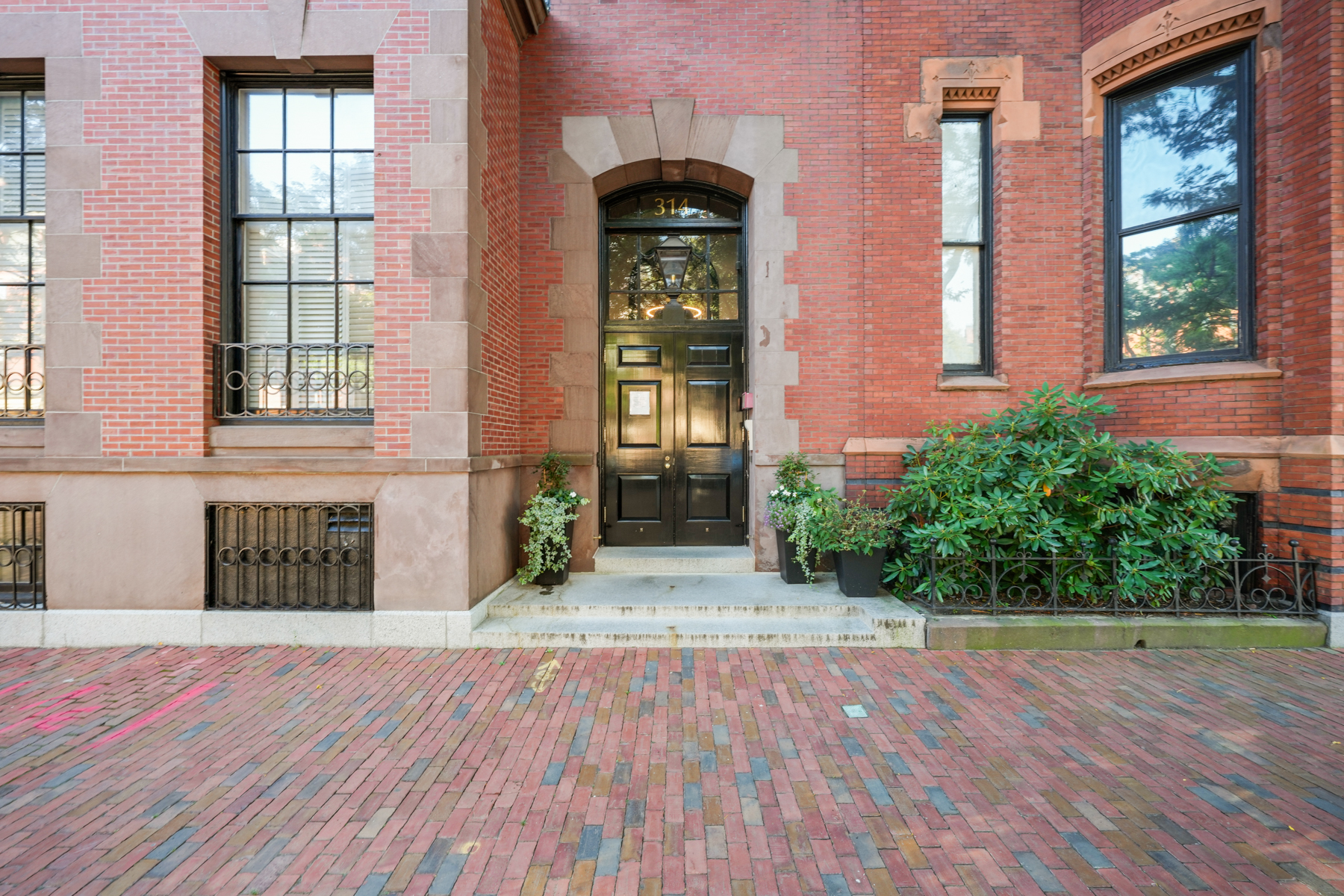 314 Dartmouth Street C