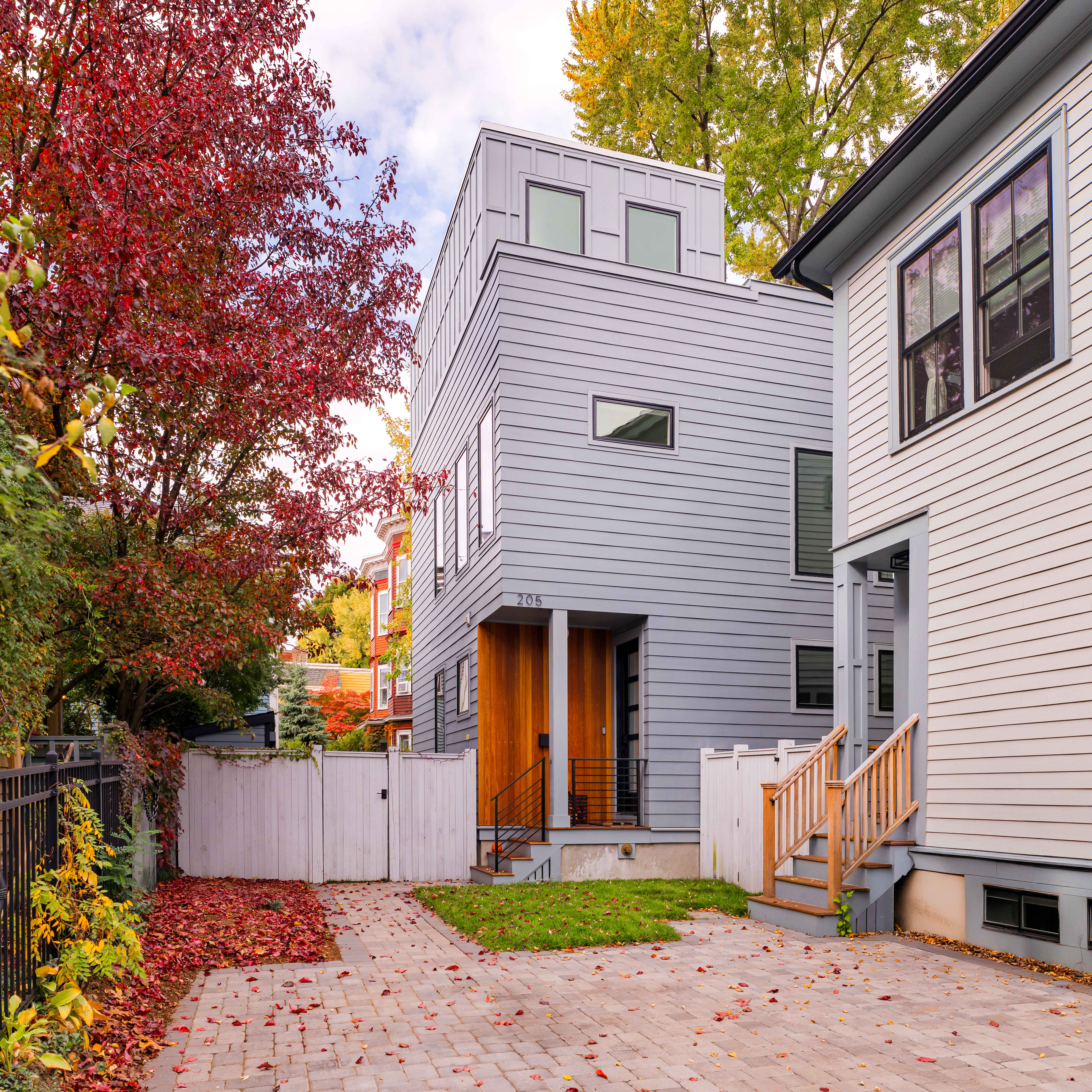 205 Pearl St 