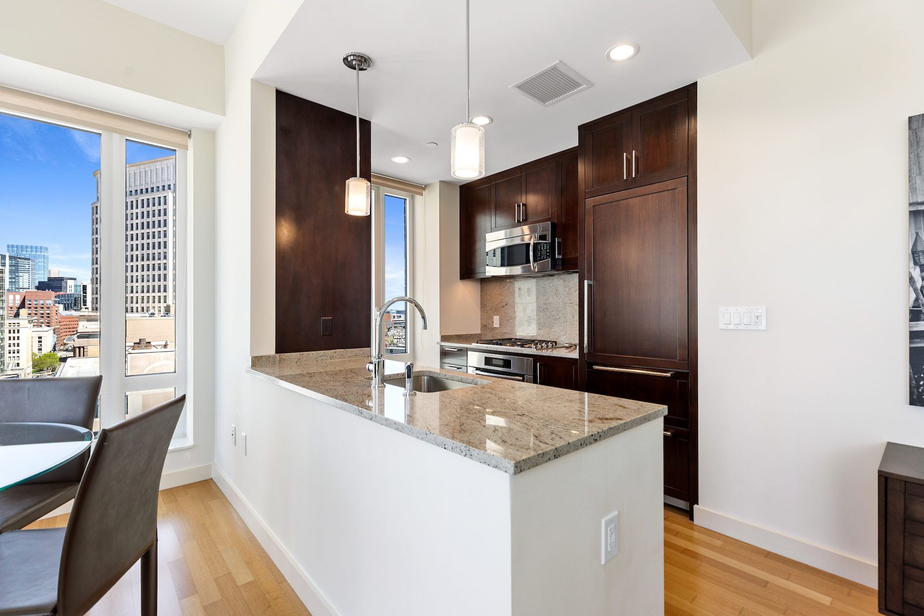 400 Stuart Street 15 K