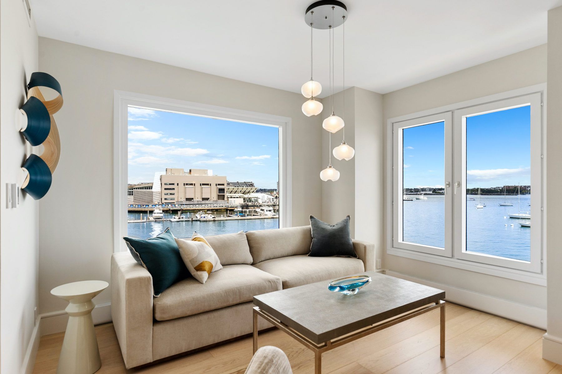 20  Rowes Wharf 309