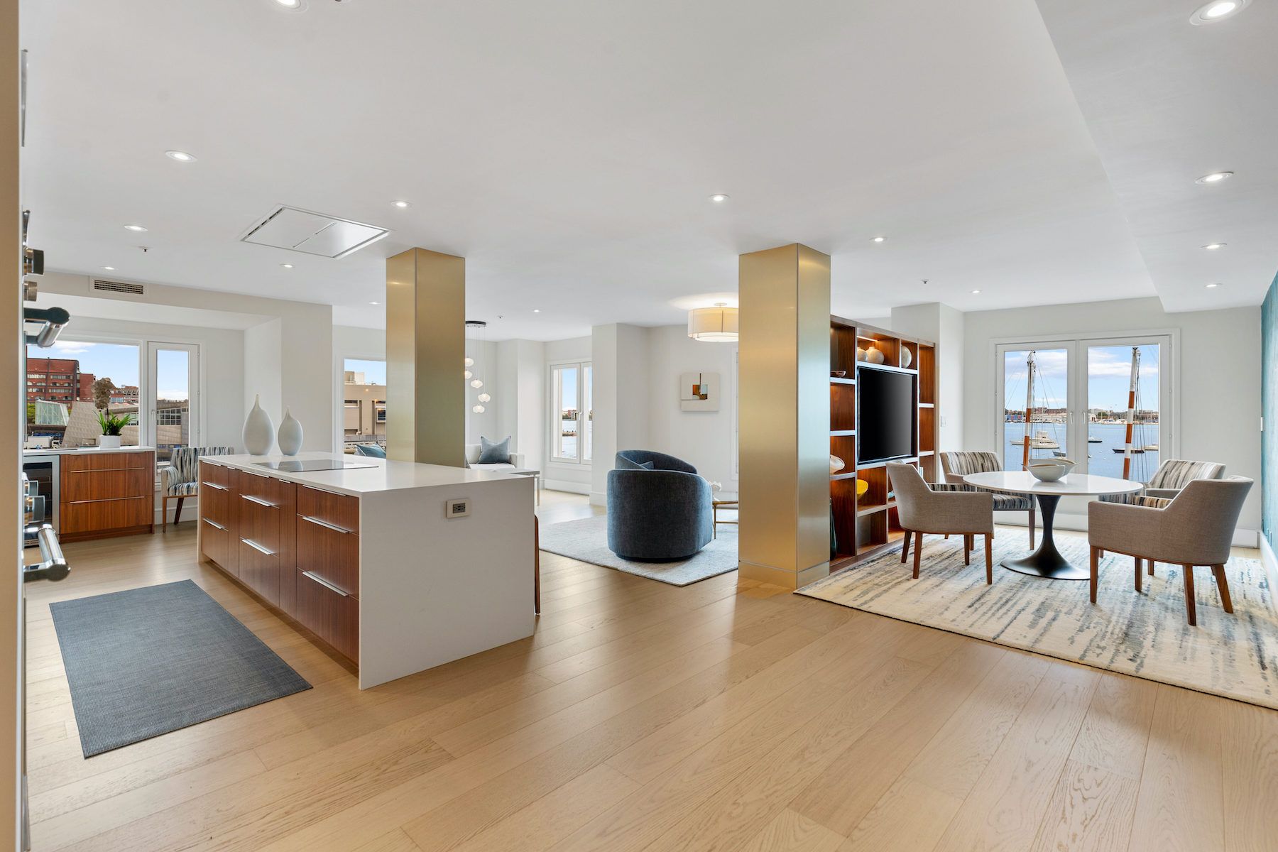 20  Rowes Wharf 309