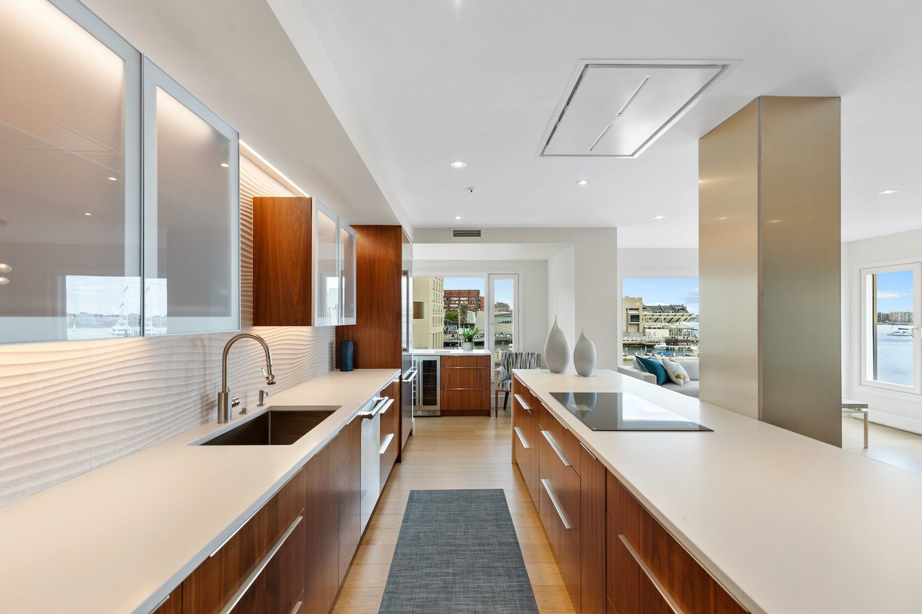 20  Rowes Wharf 309