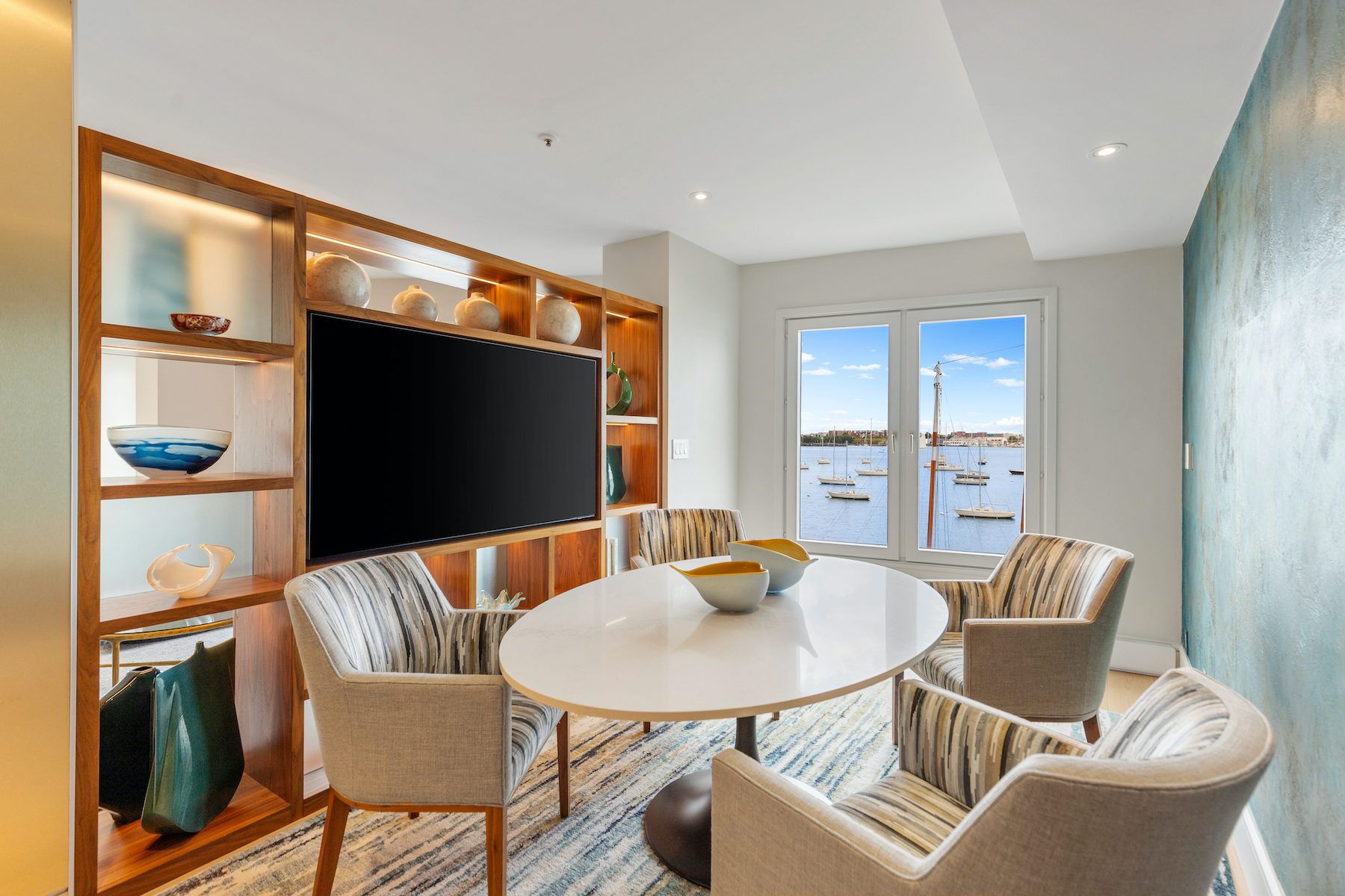 20  Rowes Wharf 309