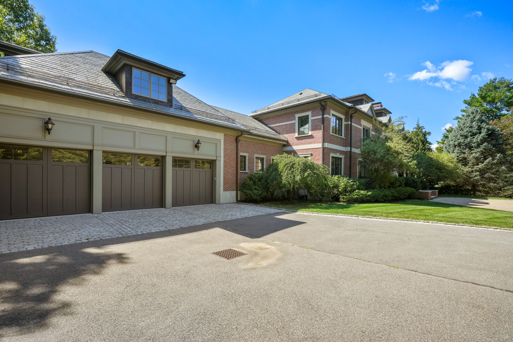 118 Woodland Road 